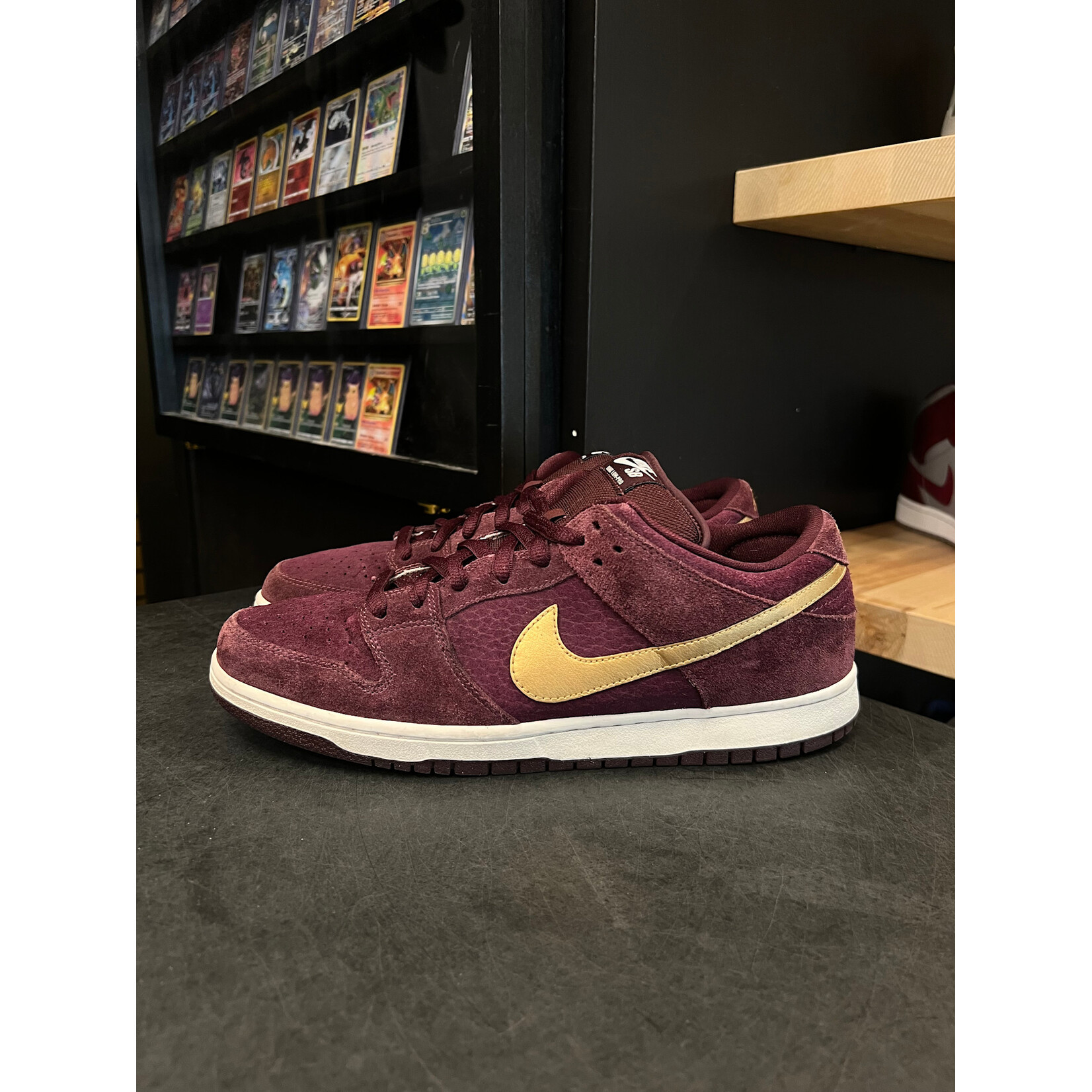 Nike Nike SB Dunk Low UK Passport Size 11, PREOWNED