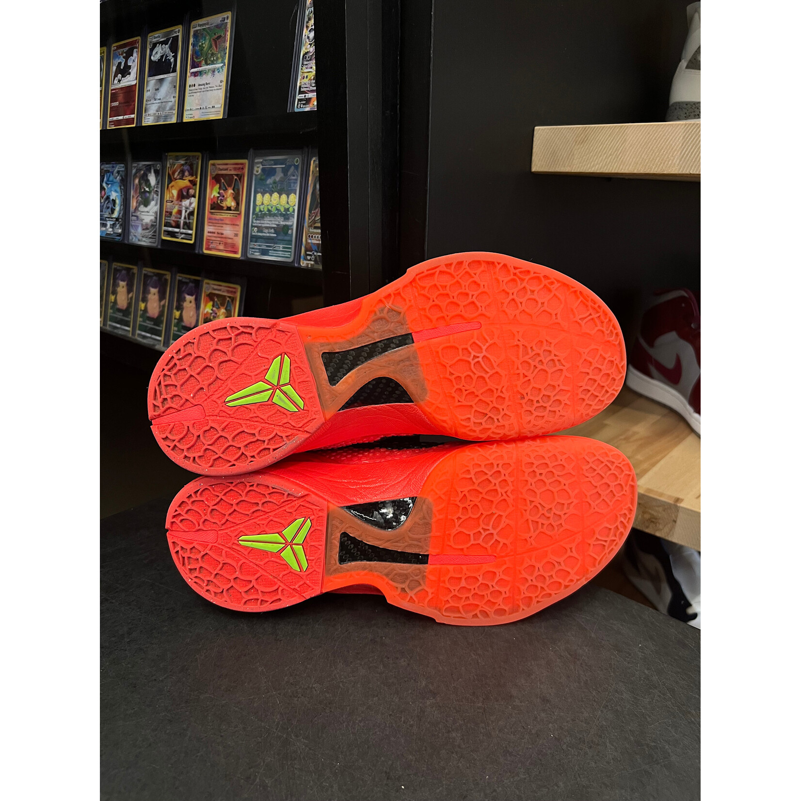Nike Nike Kobe 6 Protro Reverse Grinch Size 10.5, PREOWNED