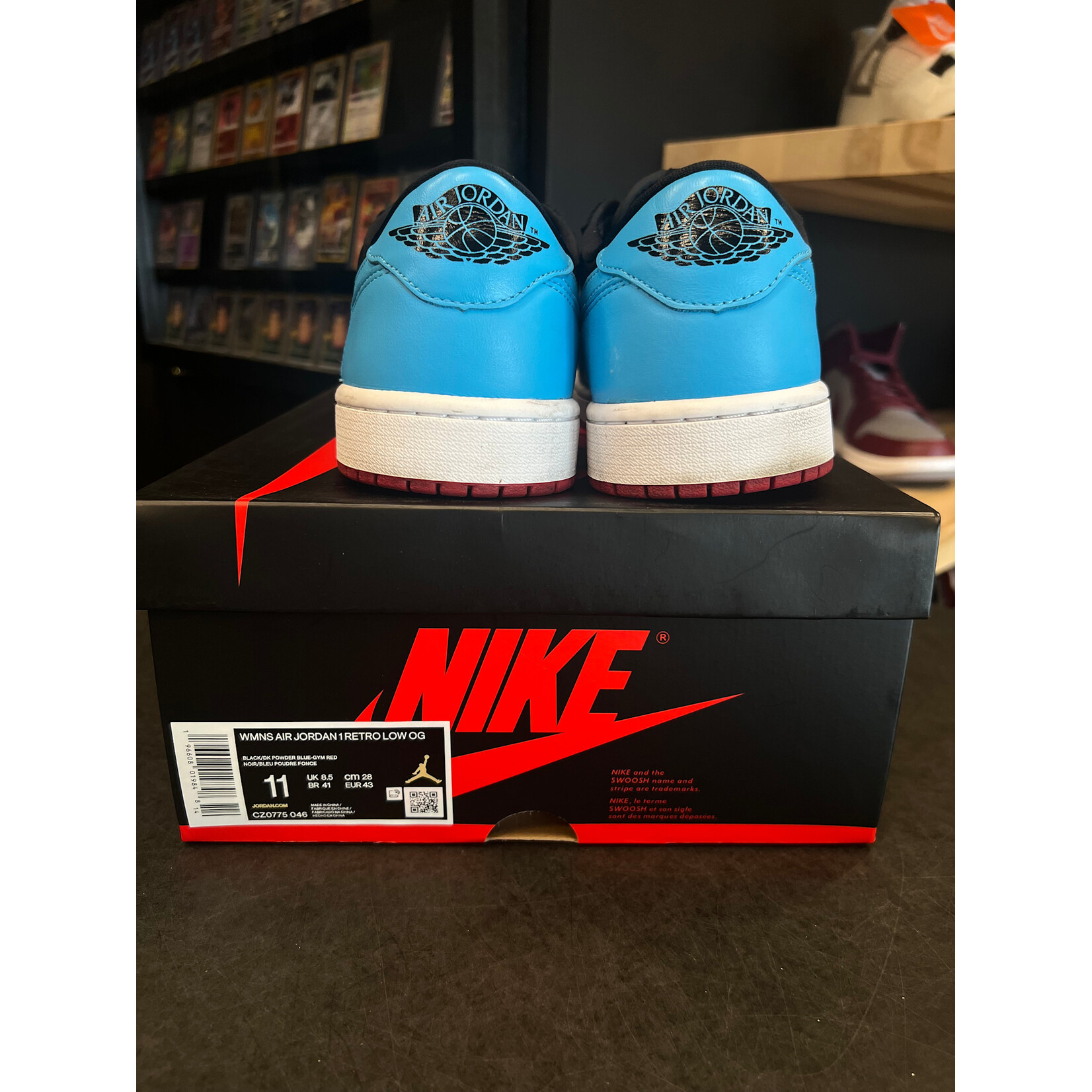 Jordan Jordan 1 Retro Low OG NC to Chi (Women's) Size 11W, PREOWNED