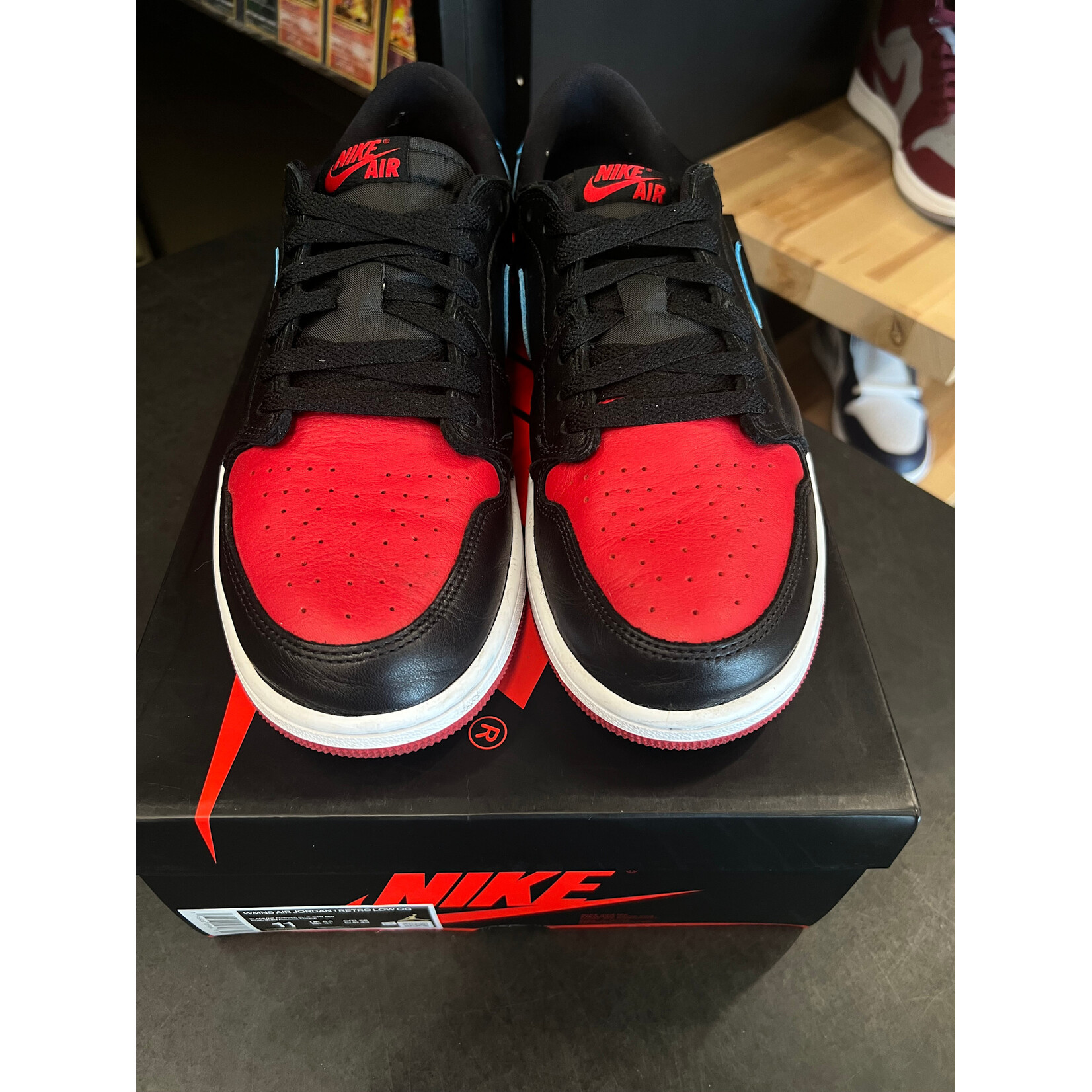 Jordan Jordan 1 Retro Low OG NC to Chi (Women's) Size 11W, PREOWNED