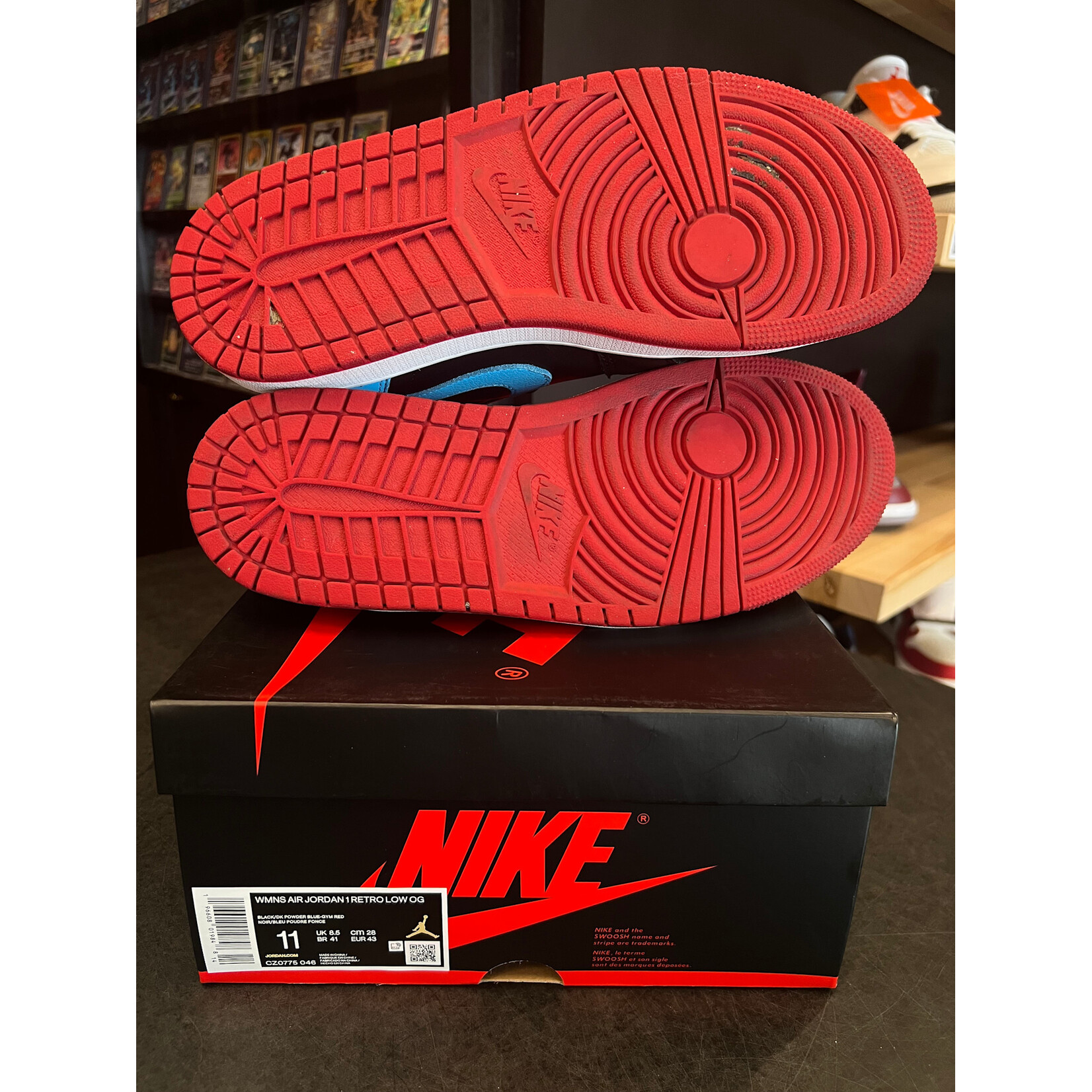 Jordan Jordan 1 Retro Low OG NC to Chi (Women's) Size 11W, PREOWNED
