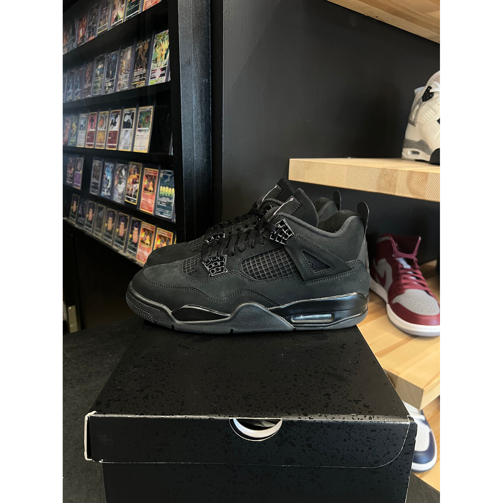 Jordan Jordan 4 Retro Black Cat (2025) Size 10, PREOWNED