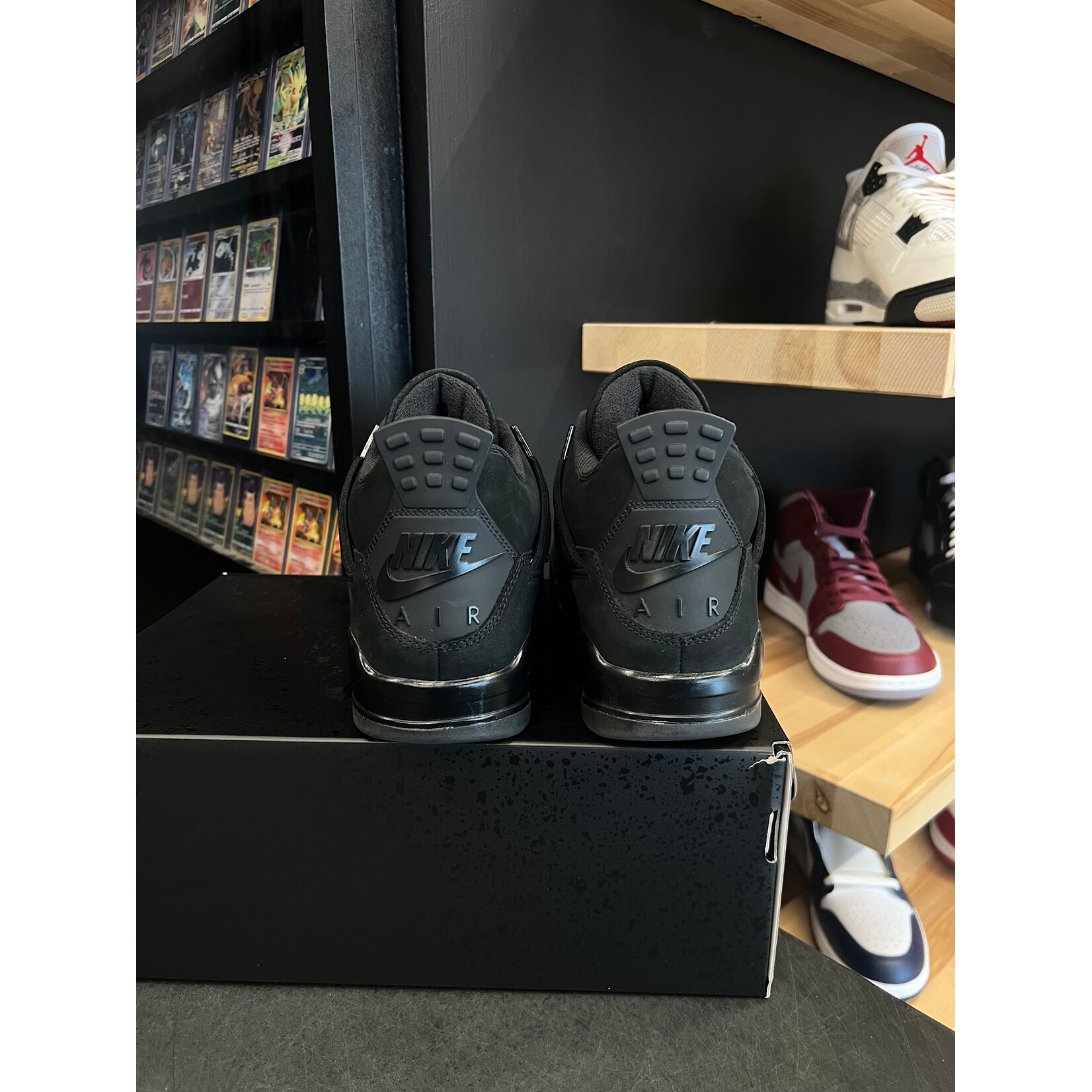 Jordan Jordan 4 Retro Black Cat (2025) Size 10, PREOWNED