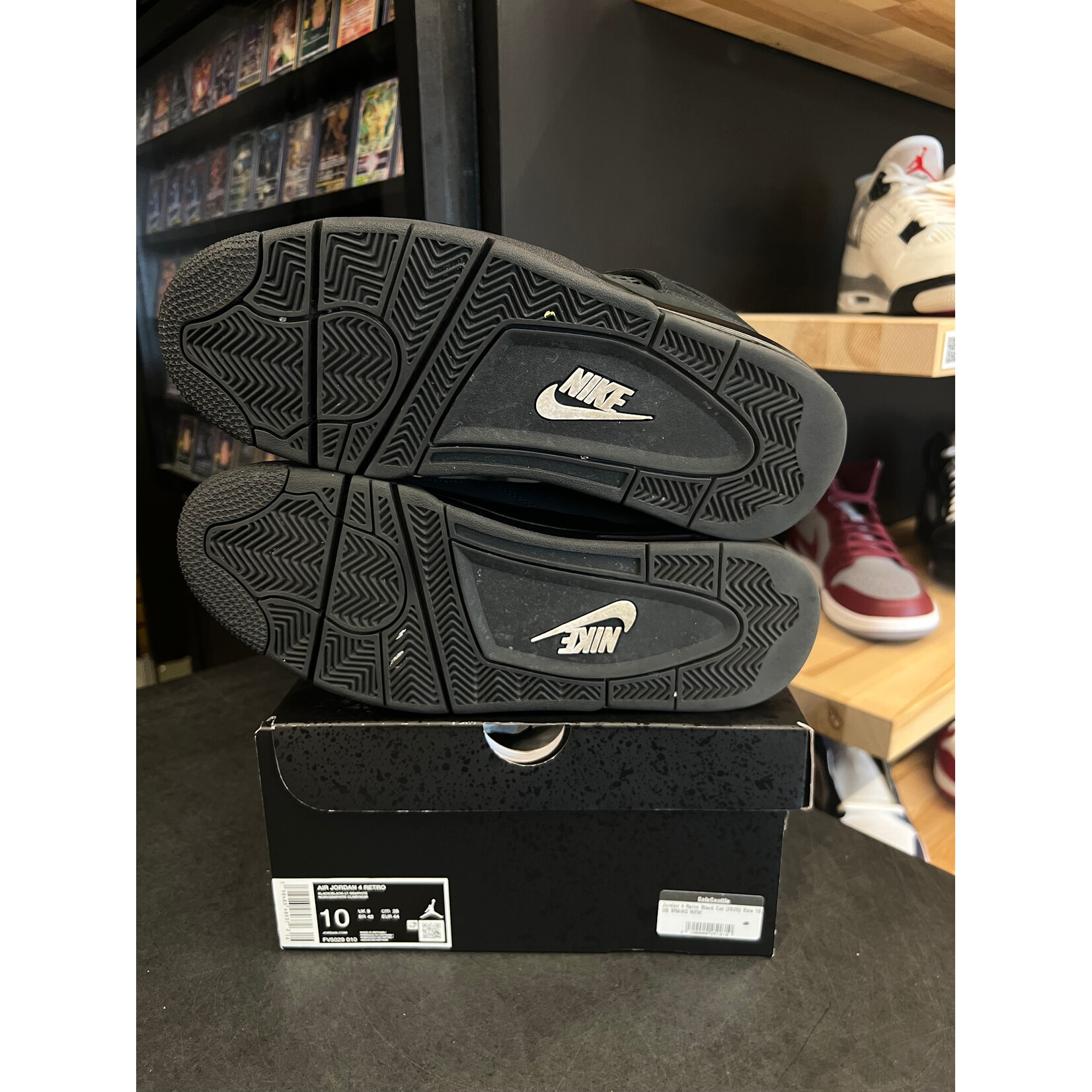 Jordan Jordan 4 Retro Black Cat (2025) Size 10, PREOWNED