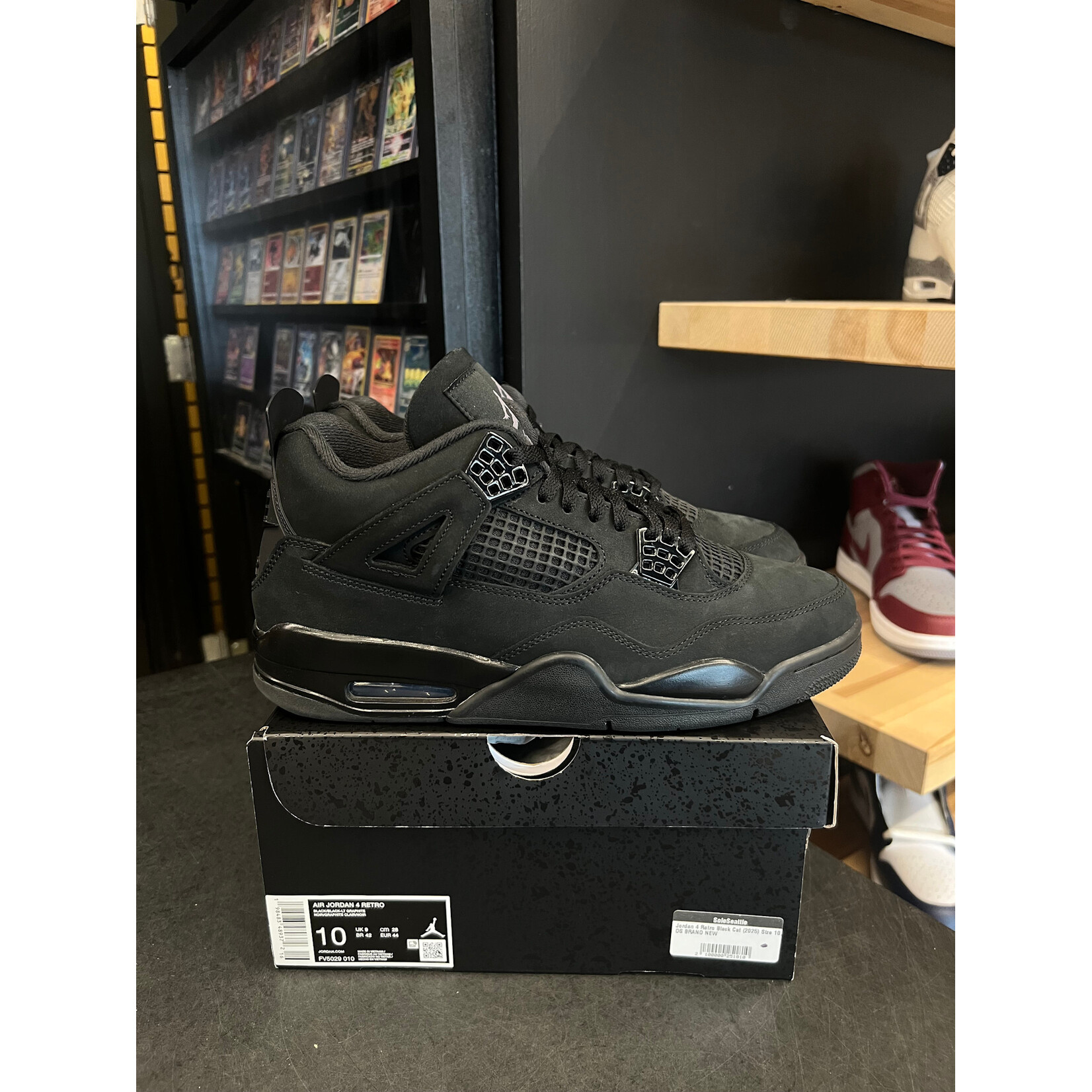 Jordan Jordan 4 Retro Black Cat (2025) Size 10, PREOWNED