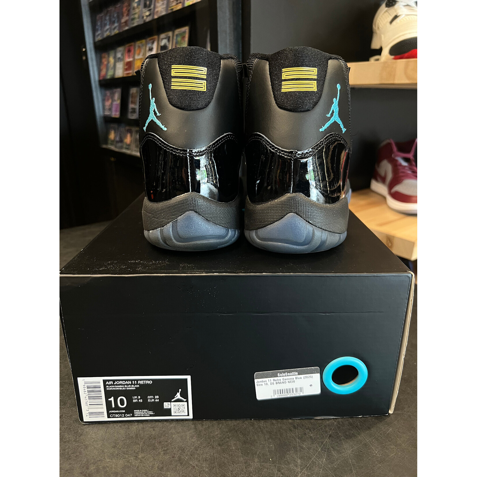 Jordan Jordan 11 Retro Gamma Blue (2025) Size 10, PREOWNED