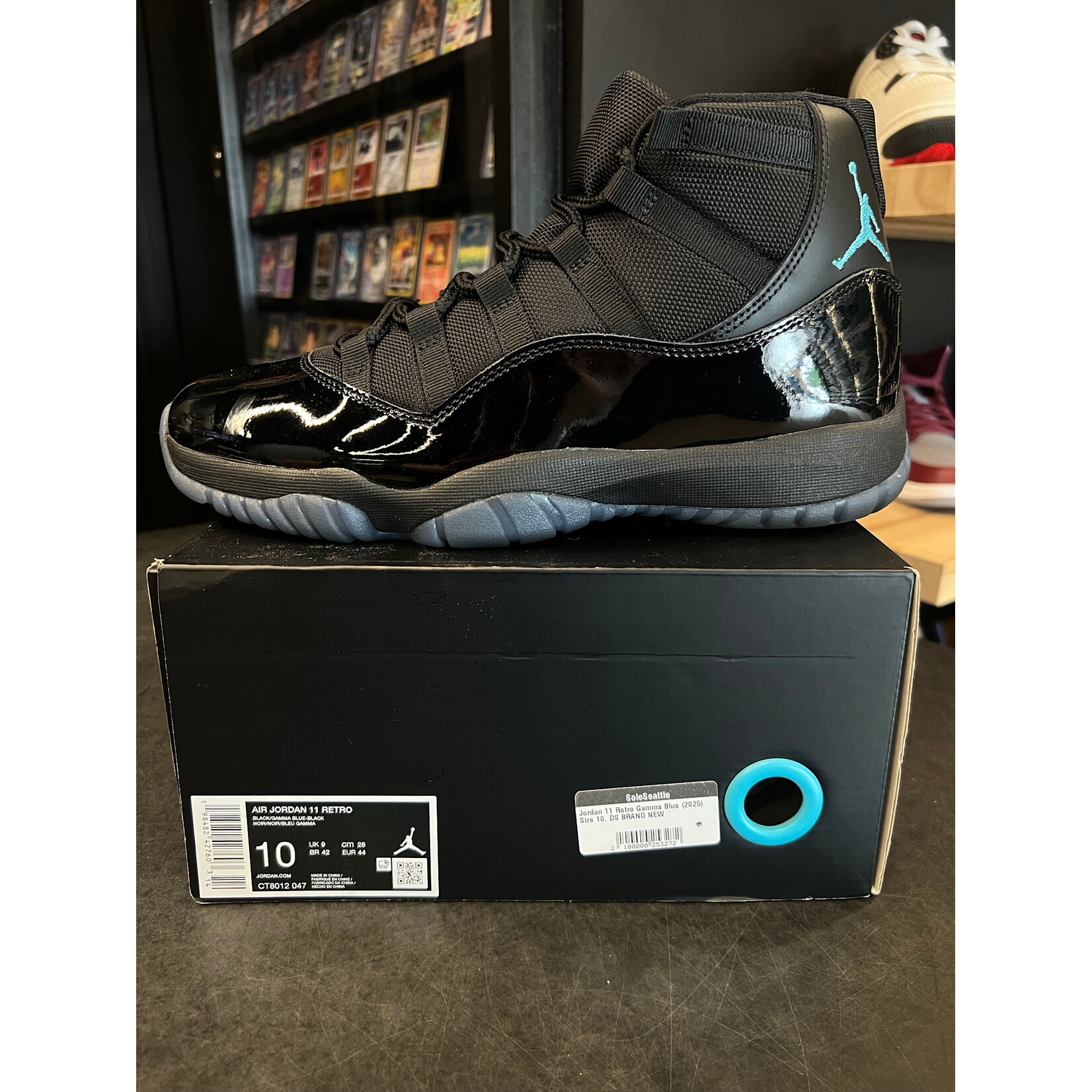 Jordan Jordan 11 Retro Gamma Blue (2025) Size 10, PREOWNED