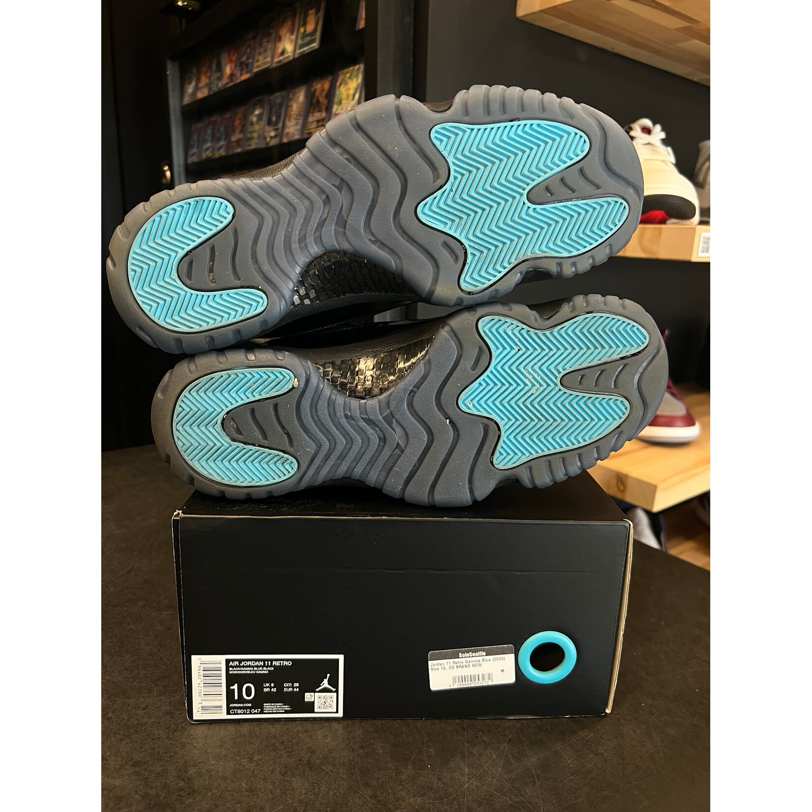 Jordan Jordan 11 Retro Gamma Blue (2025) Size 10, PREOWNED