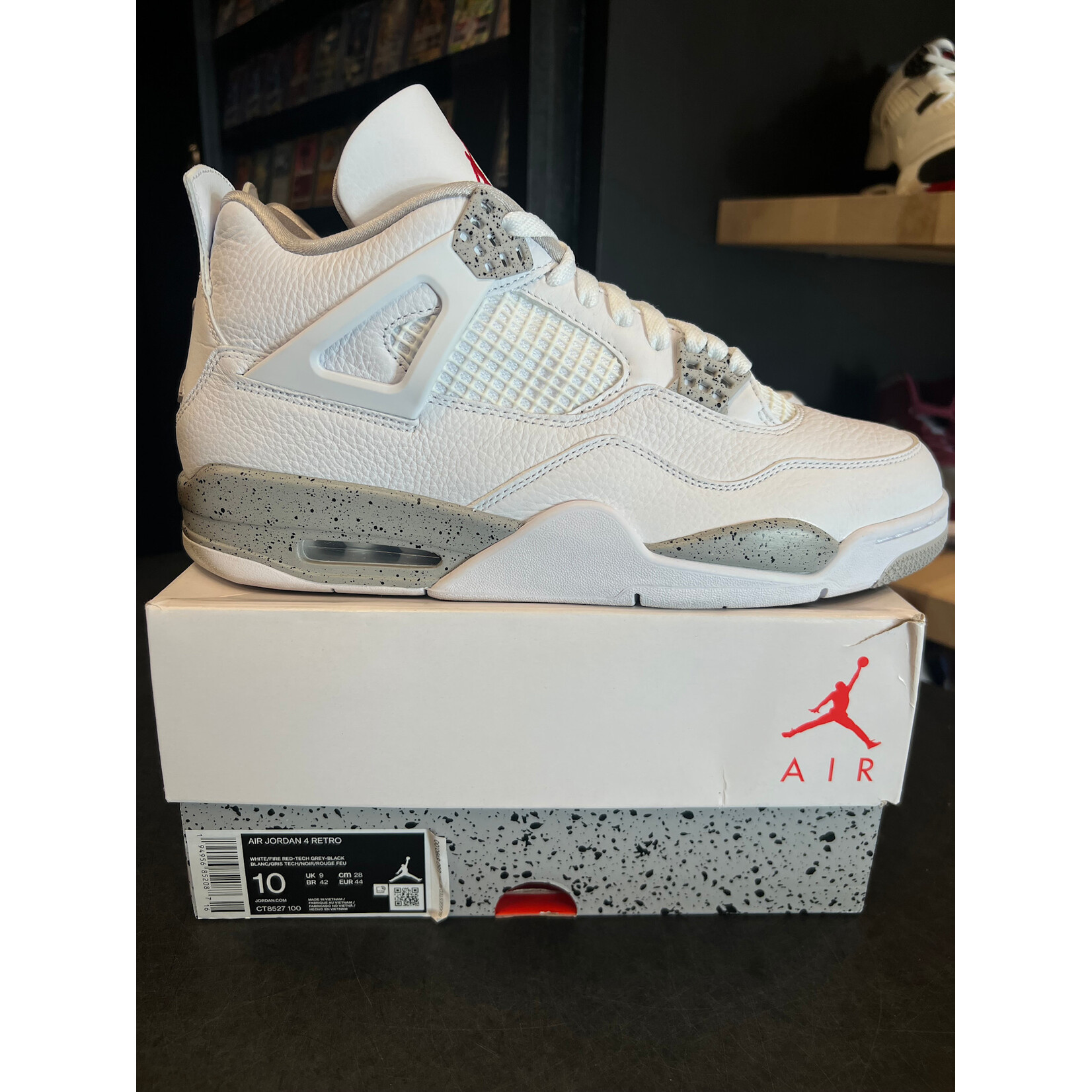 Jordan Jordan 4 Retro White Oreo (2021) Size 10, PREOWNED