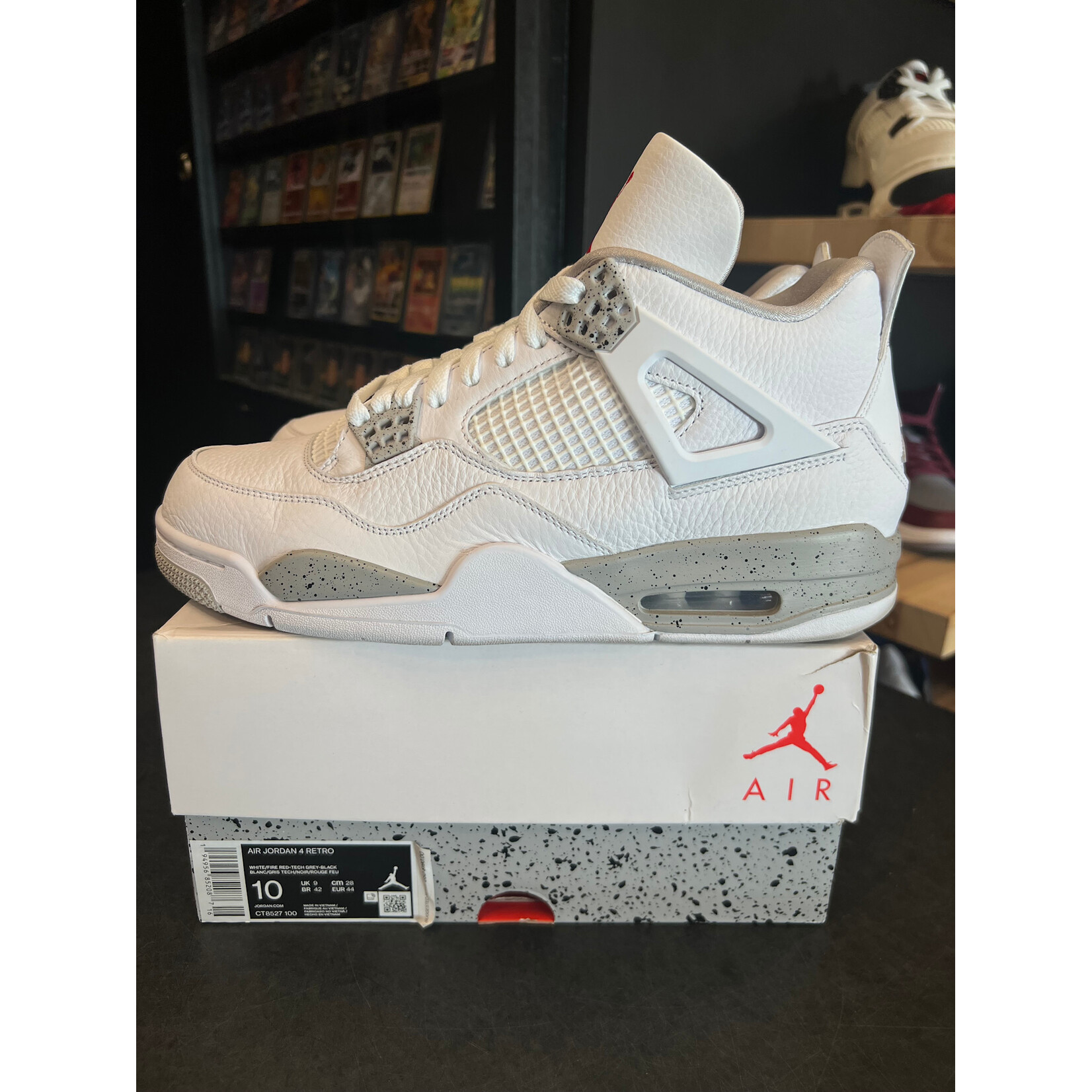 Jordan Jordan 4 Retro White Oreo (2021) Size 10, PREOWNED