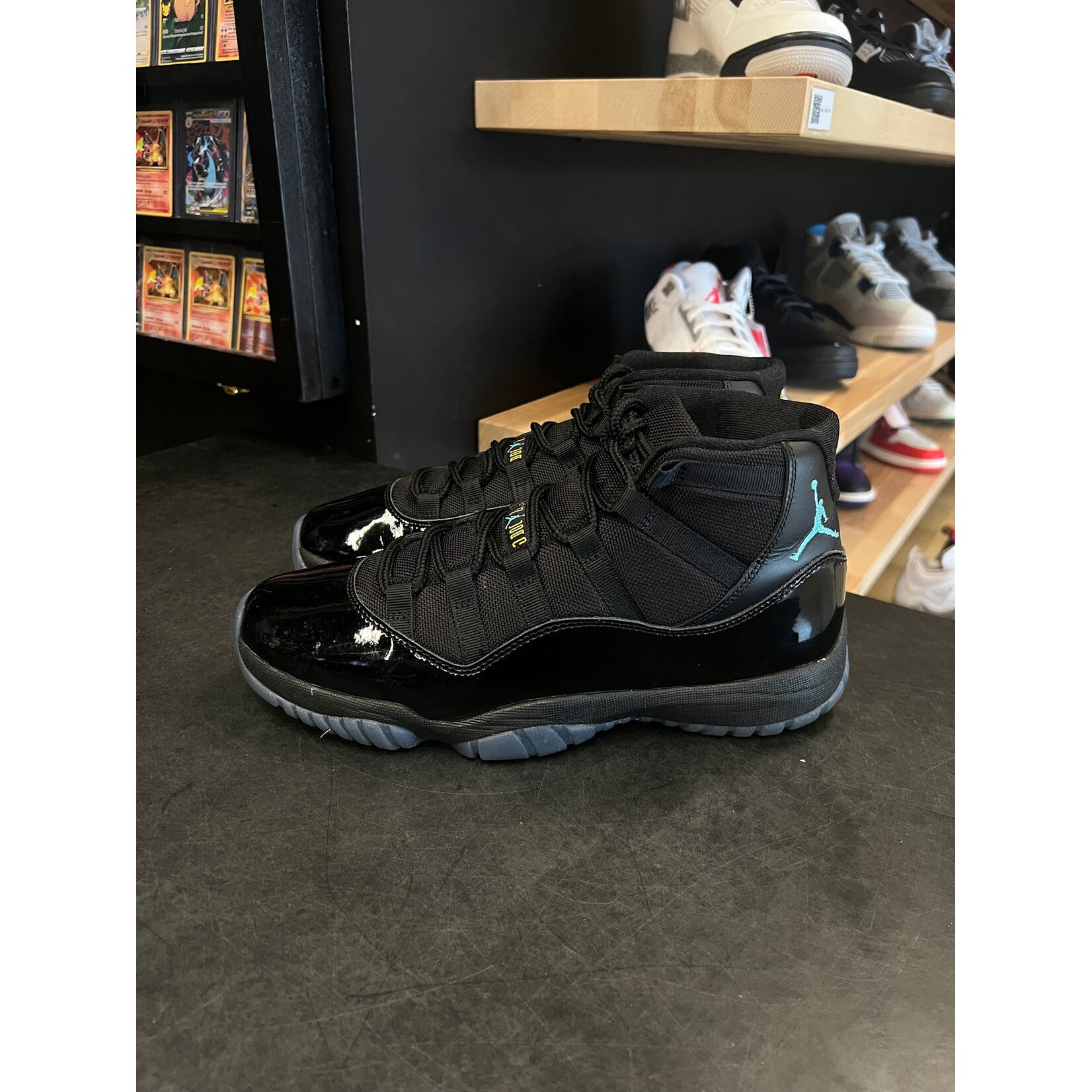 Jordan Jordan 11 Retro Gamma Blue (2025) Size 10, PREOWNED