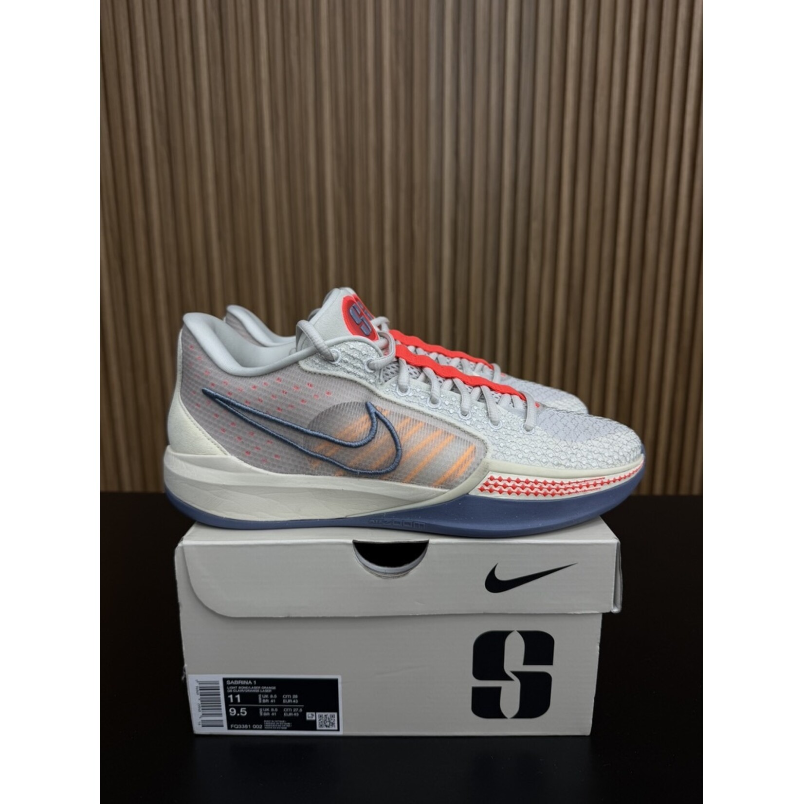 Nike Nike Sabrina 1 Grounded (Women's) Size 11W, PREOWNED