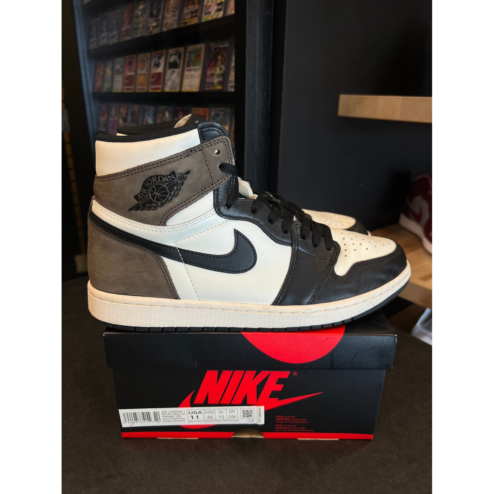 Jordan Jordan 1 Retro High Dark Mocha Size 11, PREOWNED