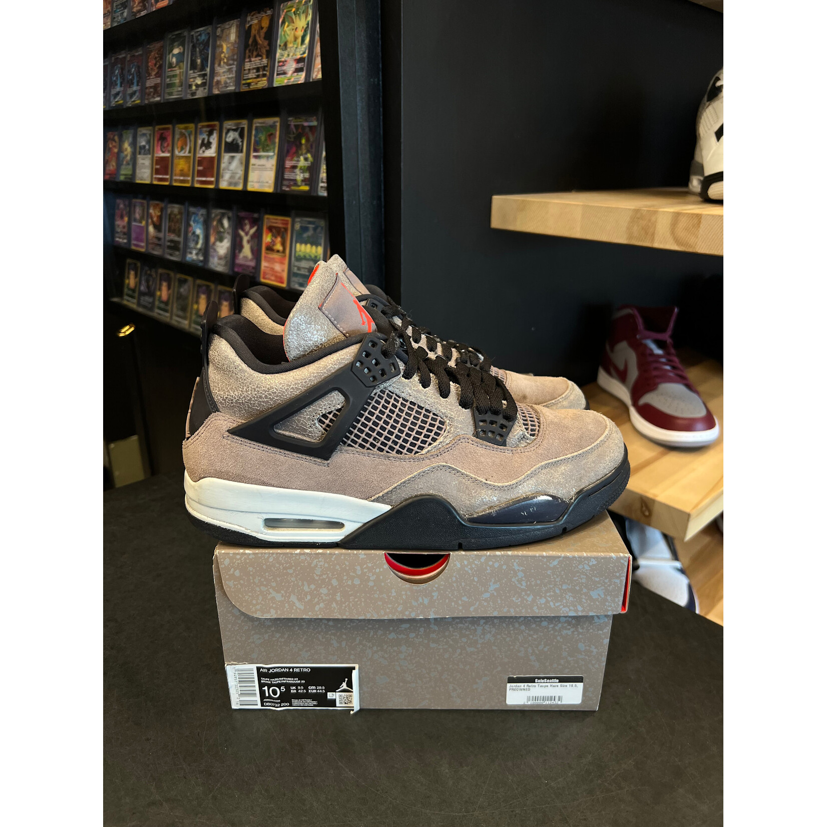 Jordan Jordan 4 Retro Taupe Haze Size 10.5, PREOWNED
