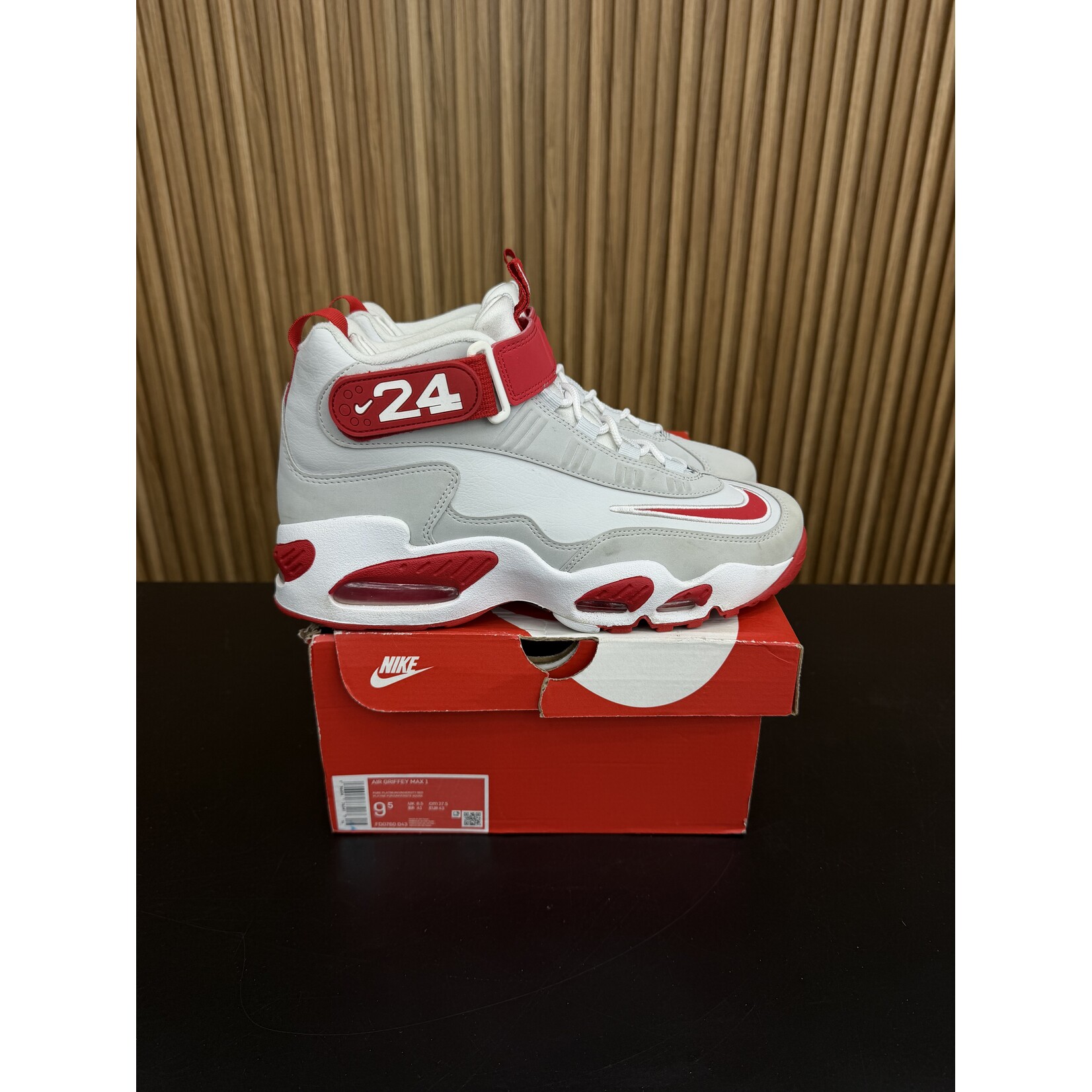Nike Nike Air Griffey Max 1 Cincinnati Reds (2023) Size 9.5, PREOWNED