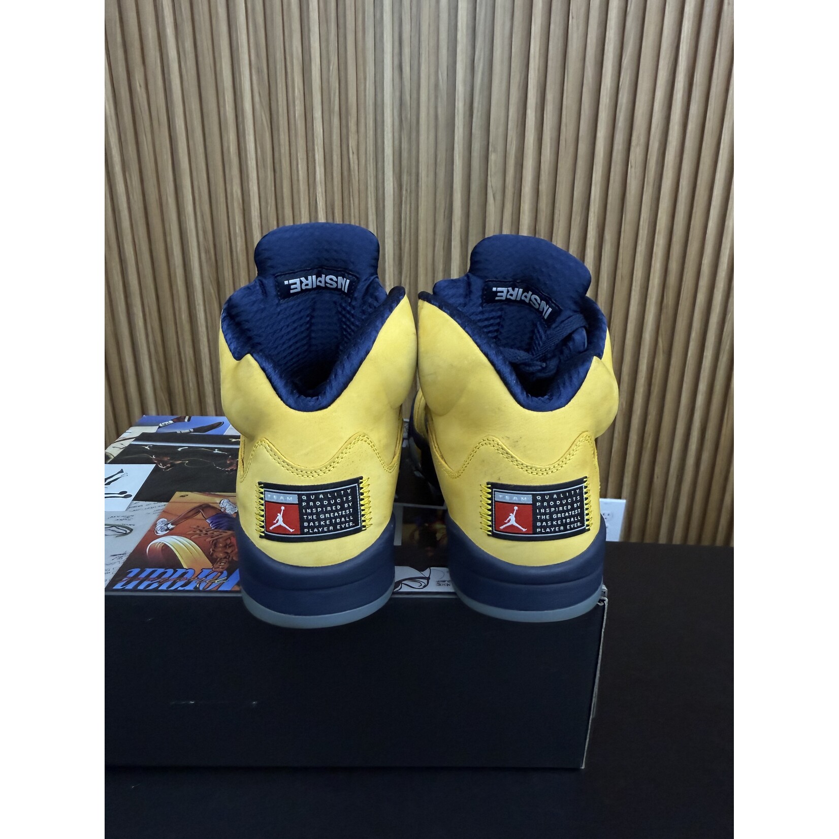 Jordan Jordan 5 Retro Michigan (2019) Size 10, PREOWNED