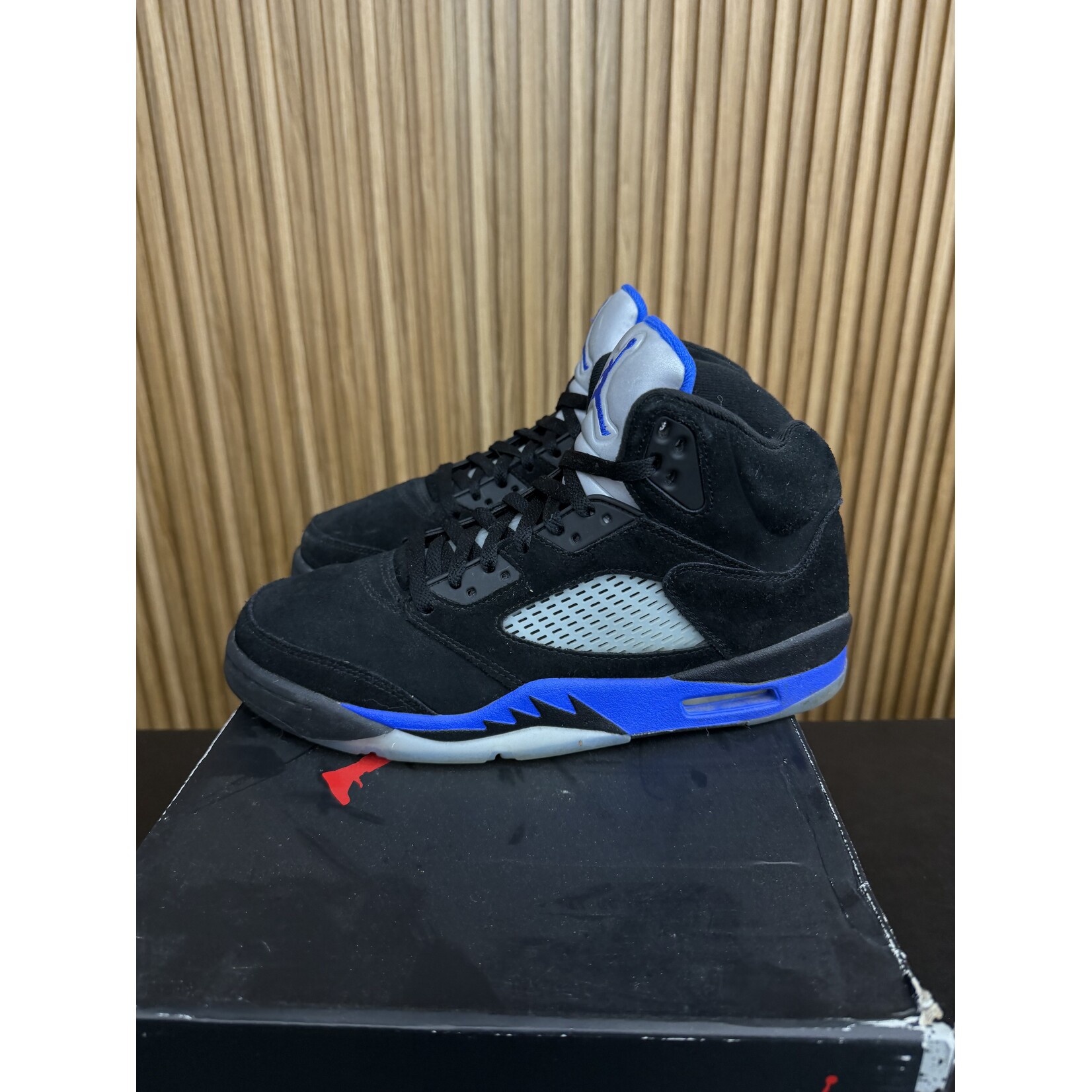 Jordan Jordan 5 Retro Racer Blue Size 9.5, PREOWNED