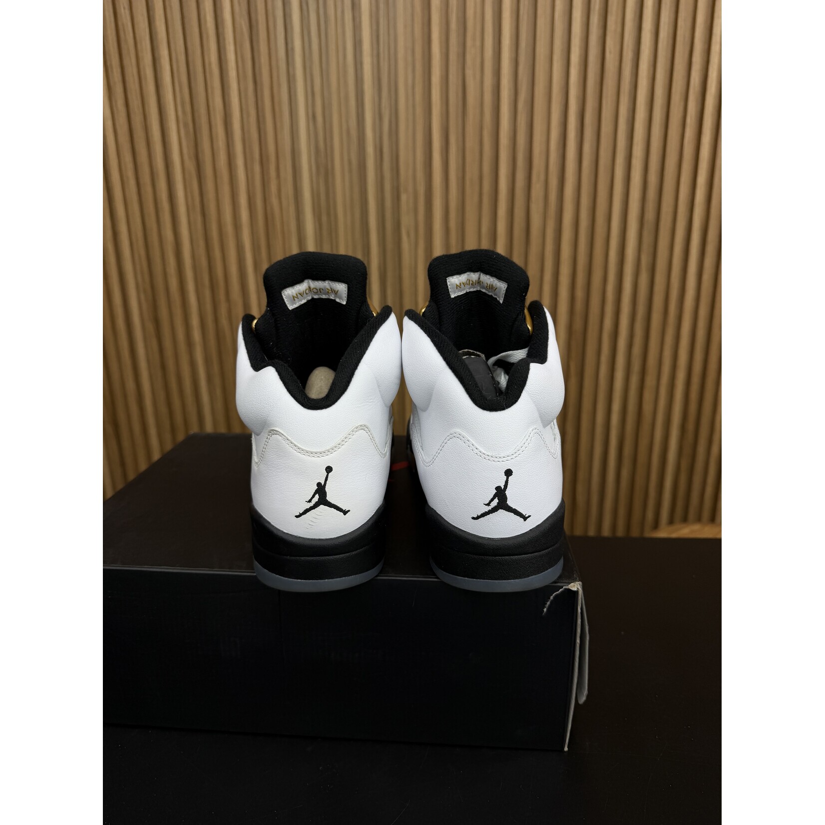 Jordan Jordan 5 Retro Olympic (2016) Size 10, PREOWNED