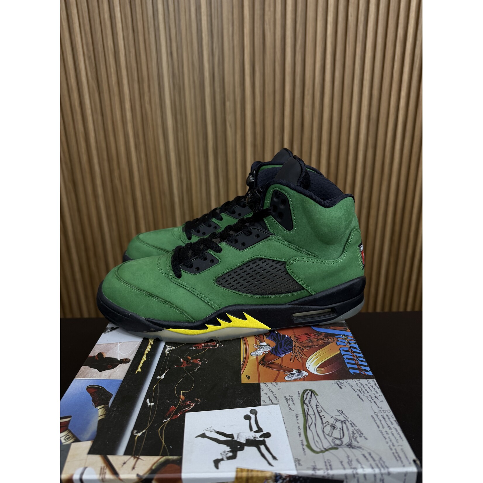 Jordan Jordan 5 Retro SE Oregon Size 10, PREOWNED