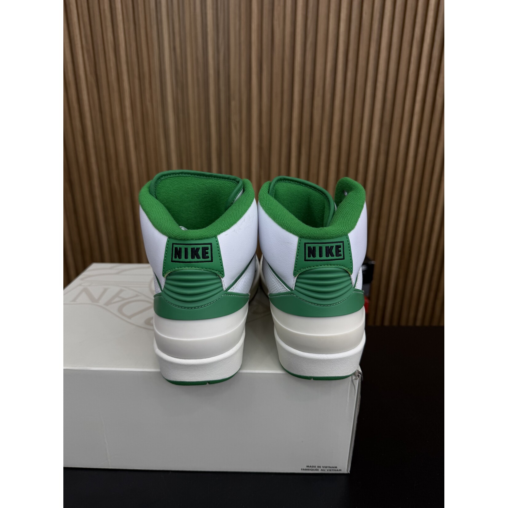 Jordan Jordan 2 Retro Lucky Green Size 10, PREOWNED