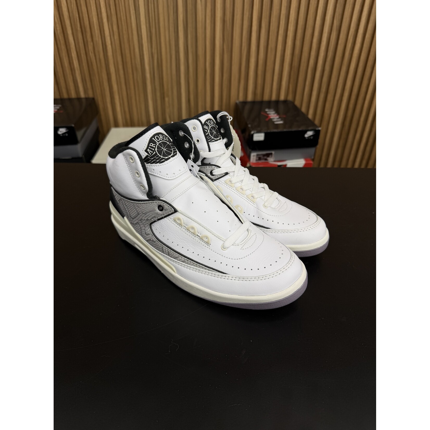 Jordan Jordan 2 Retro Python Size 9, PREOWNED PADS