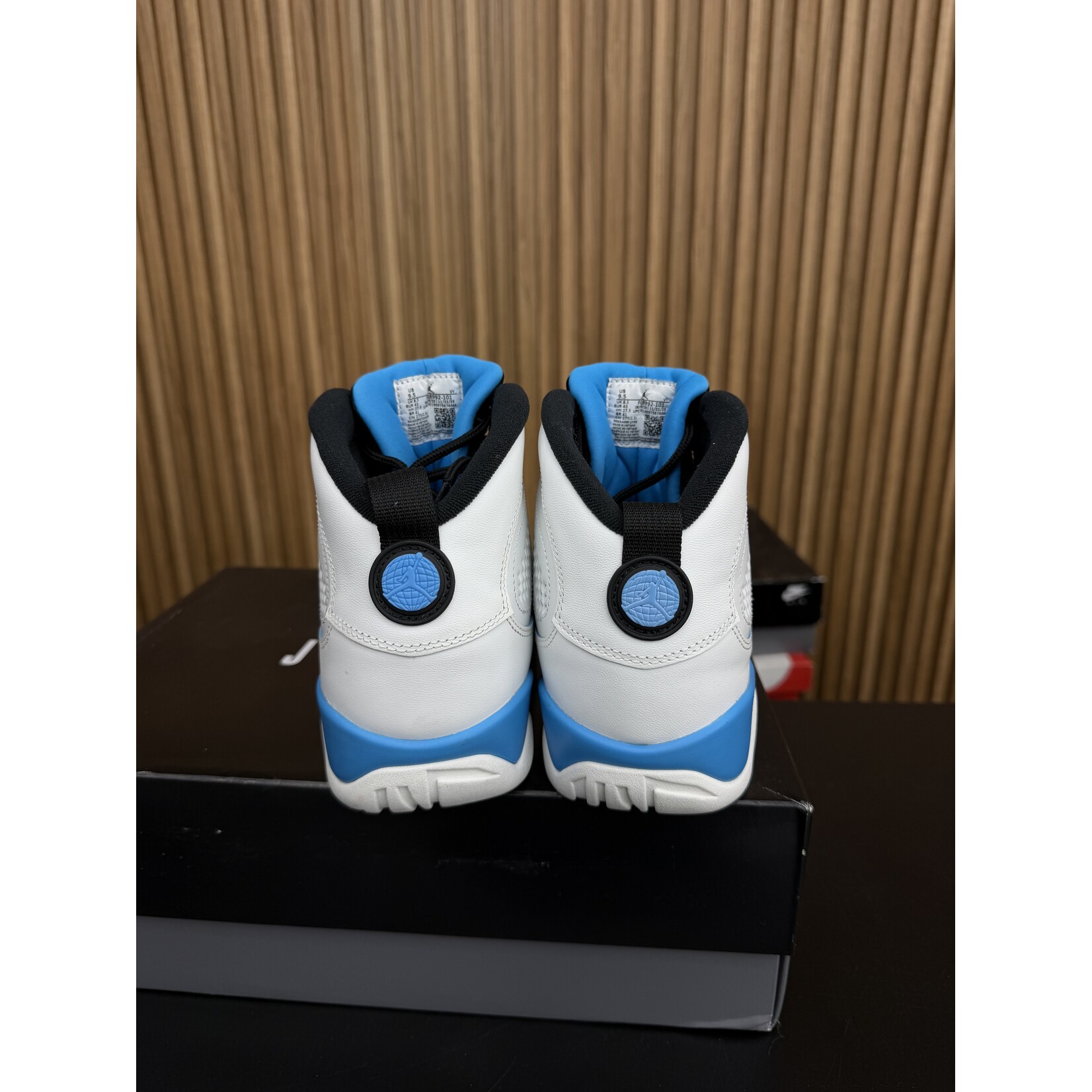 Jordan Jordan 9 Retro Powder Blue (2024) Size 9.5, PREOWNED