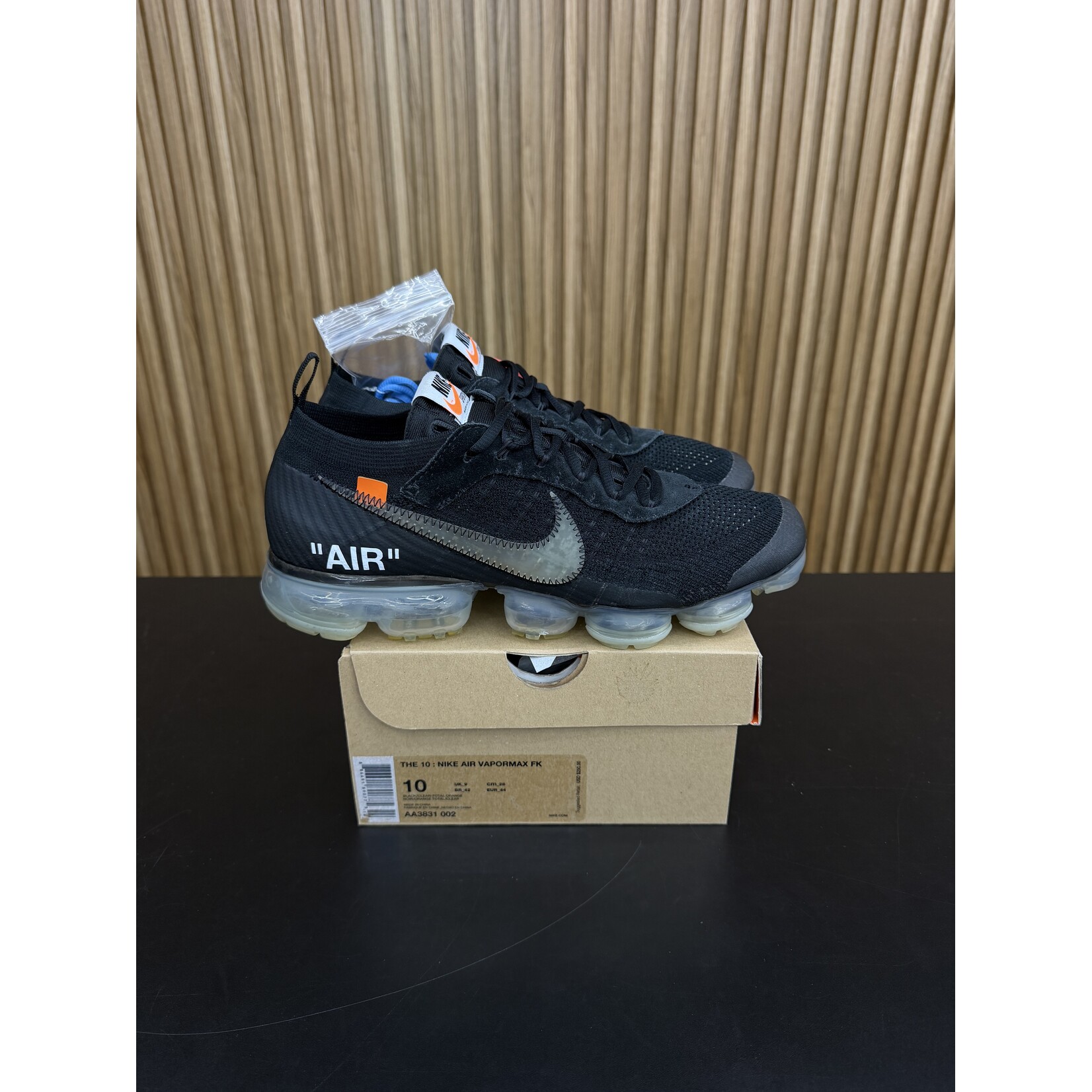 Nike Nike Air VaporMax Off-White Black (2018) Size 10, PREOWNED