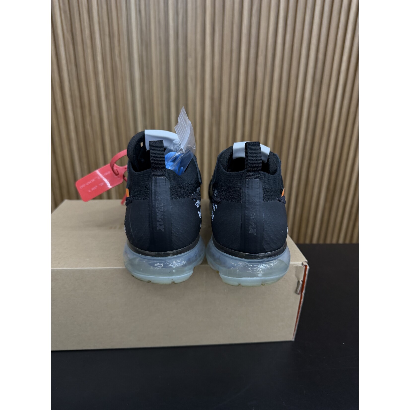 Nike Nike Air VaporMax Off-White Black (2018) Size 10, PREOWNED