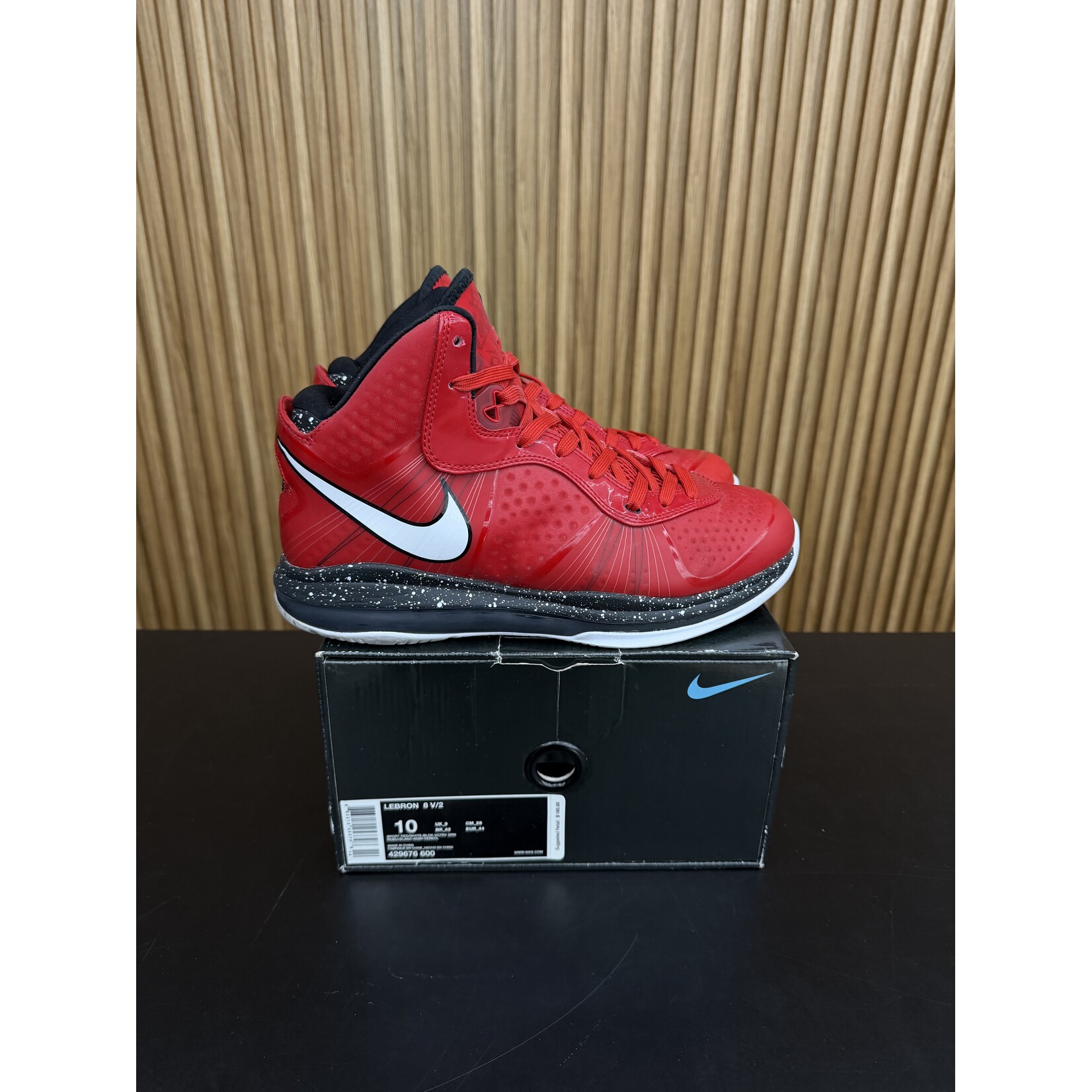 Nike Nike LeBron 8 V/2 Christmas Size 10, PREOWNED