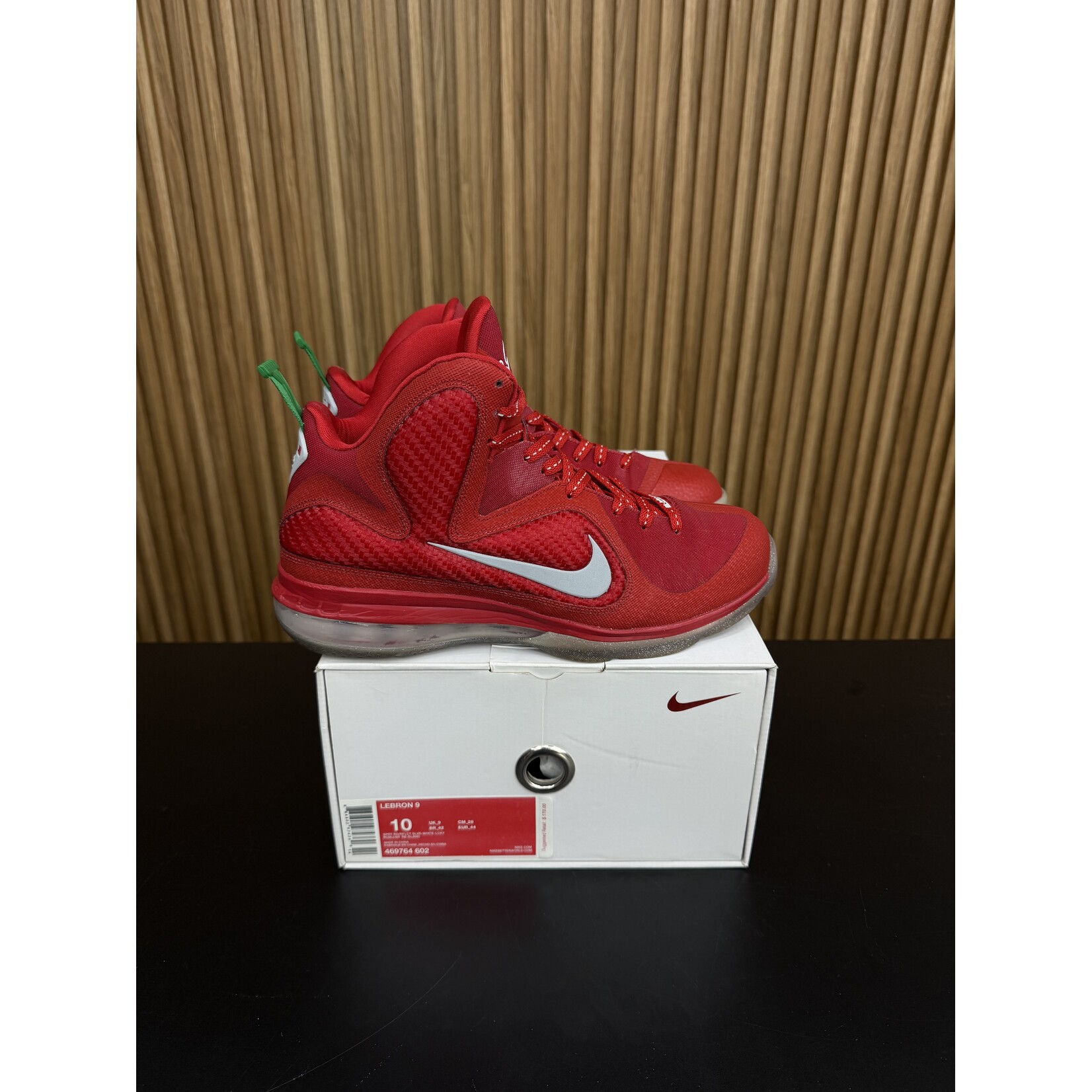 Nike Nike LeBron 9 Christmas Size 10, PREOWNED