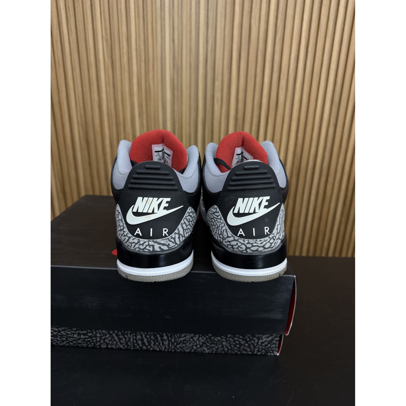 Jordan Jordan 3 Retro Black Cement (2018) Size 13, PREOWNED
