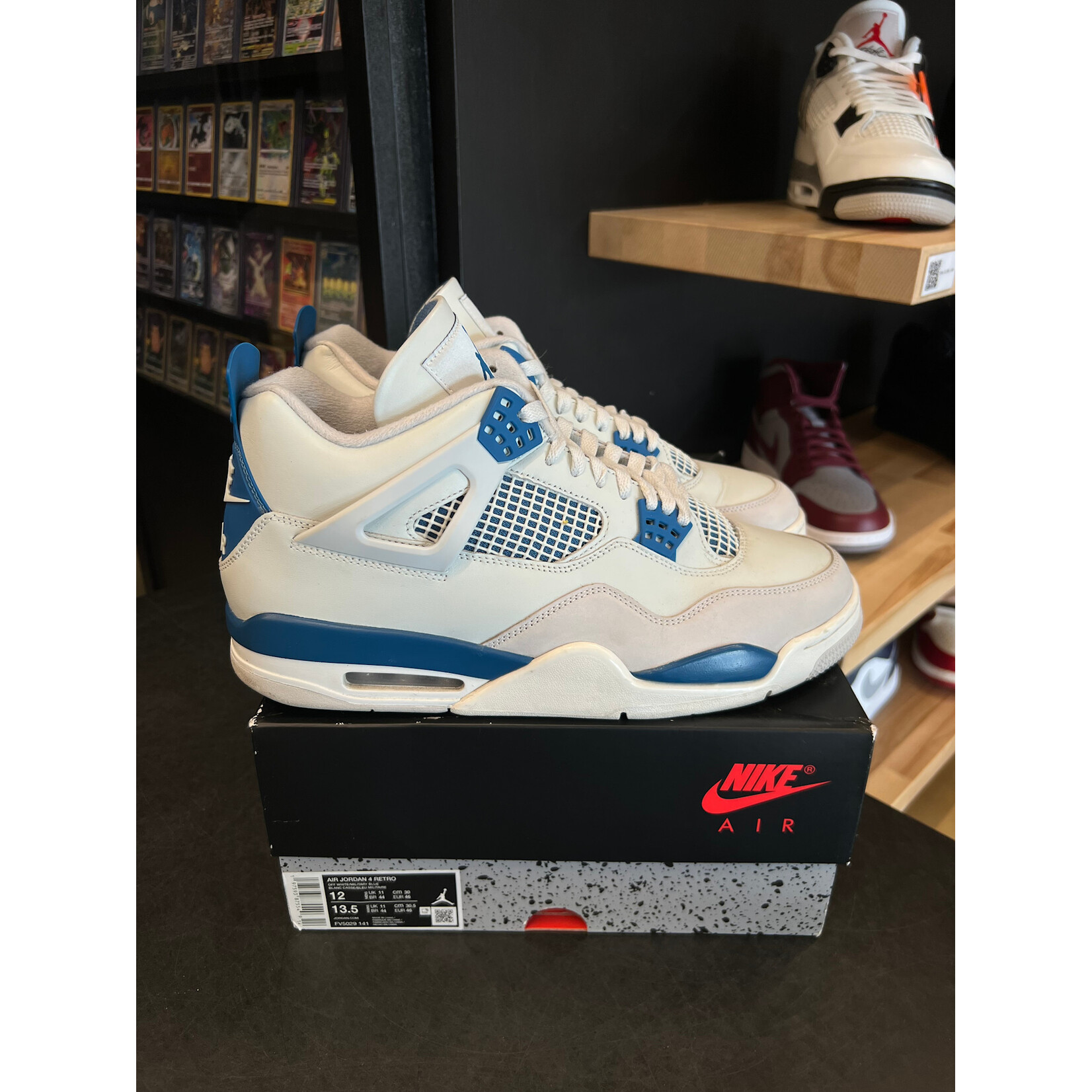 Jordan Jordan 4 Retro Military Blue (2024) Size 12, PREOWNED