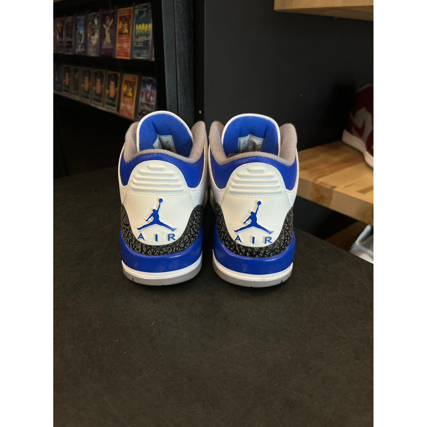 Jordan Jordan 3 Retro Racer Blue Size 10.5, PREOWNED