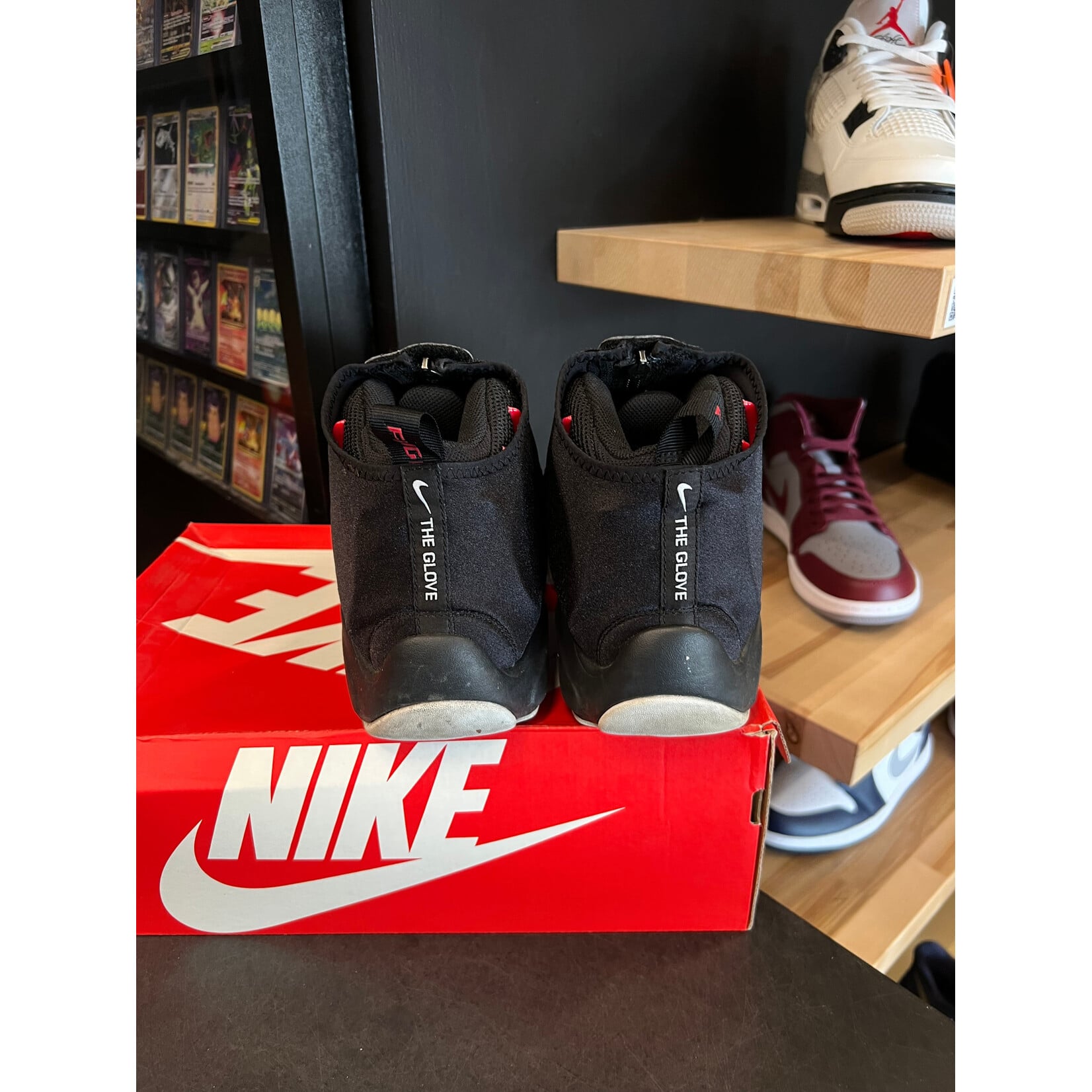 Nike Nike Air Zoom Flight '98 The Glove Black/White OG Size 9.5, PREOWNED