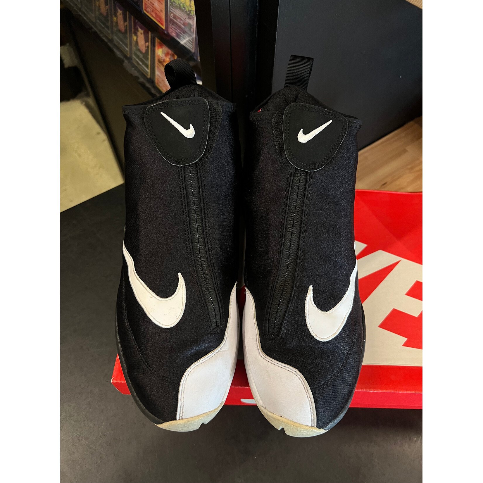Nike Nike Air Zoom Flight '98 The Glove Black/White OG Size 9.5, PREOWNED