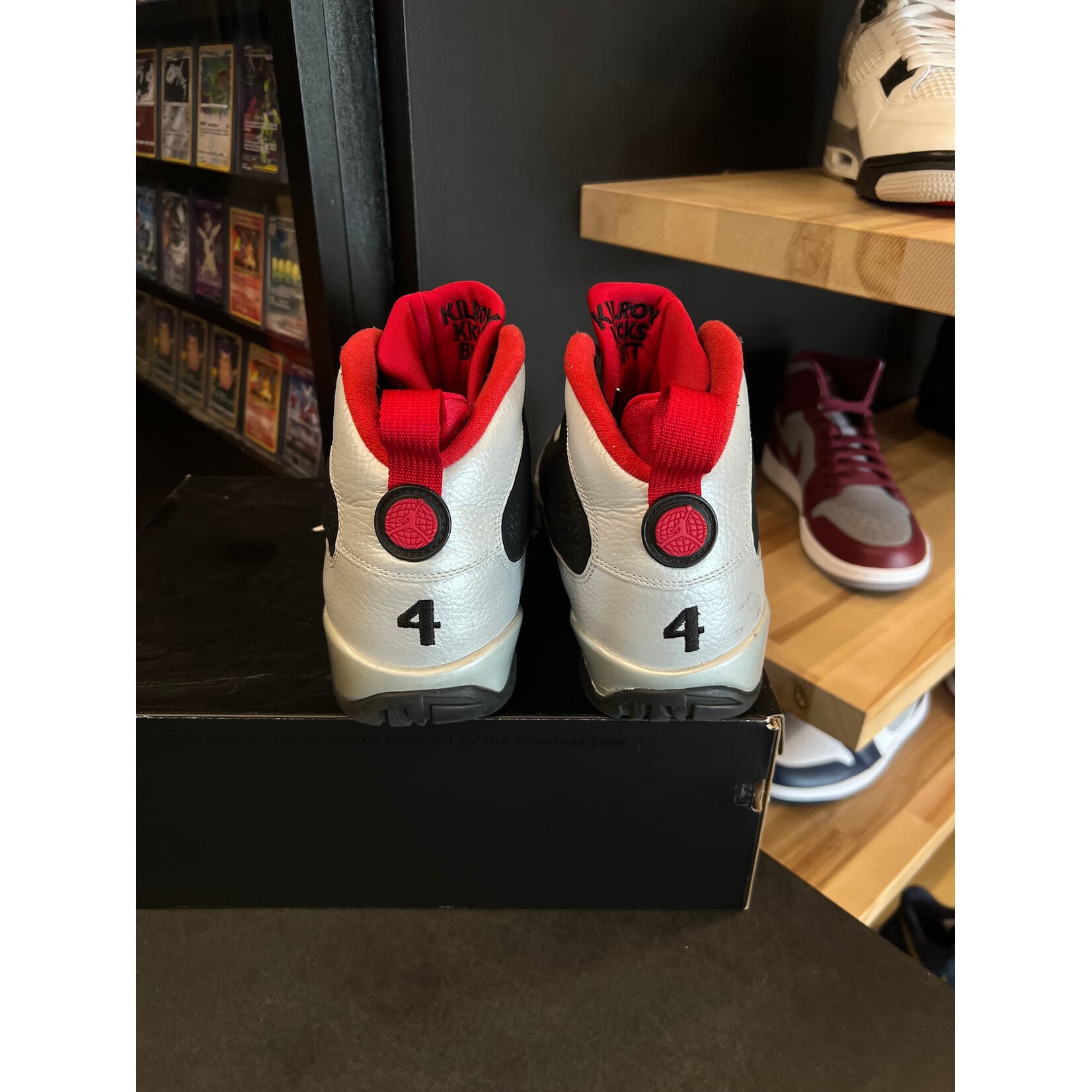 Jordan Jordan 9 Retro Johnny Kilroy Size 9.5, PREOWNED