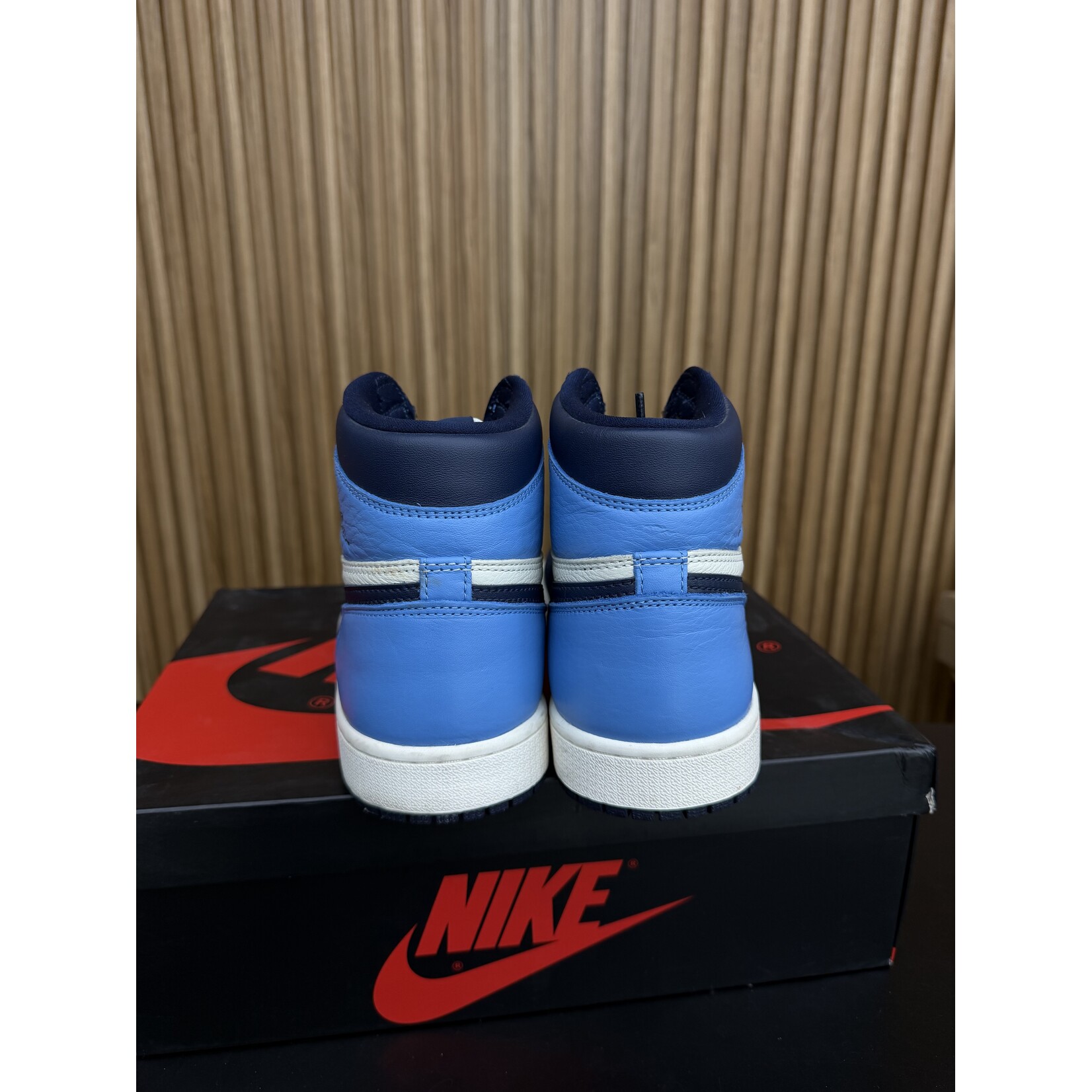 Jordan Jordan 1 Retro High Obsidian Size 10, PREOWNED