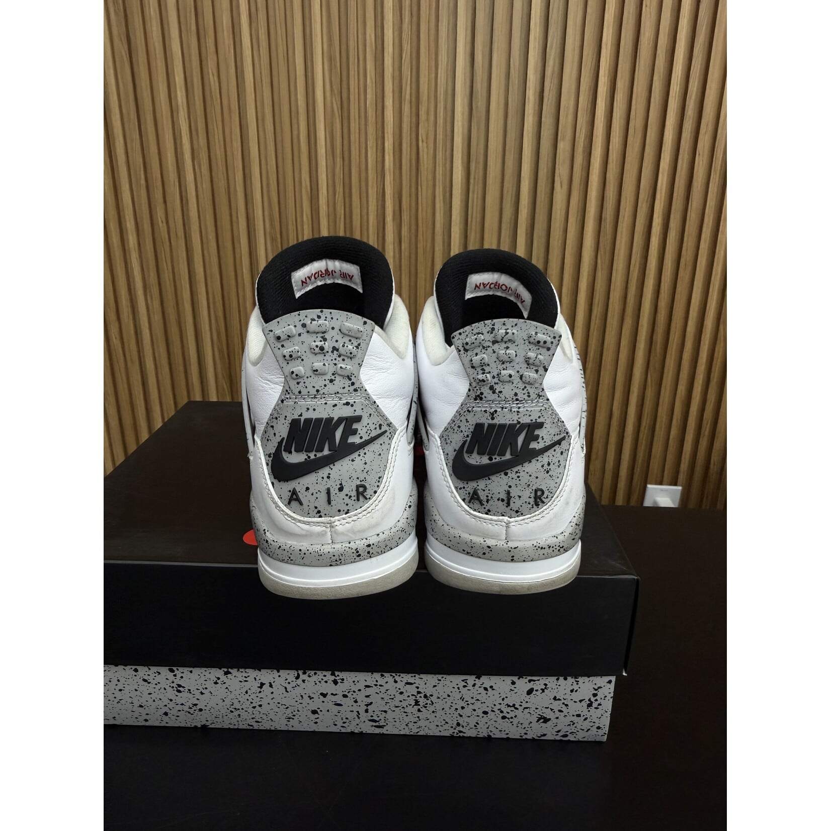 Jordan Jordan 4 Retro White Cement (2016) Size 10, PREOWNED