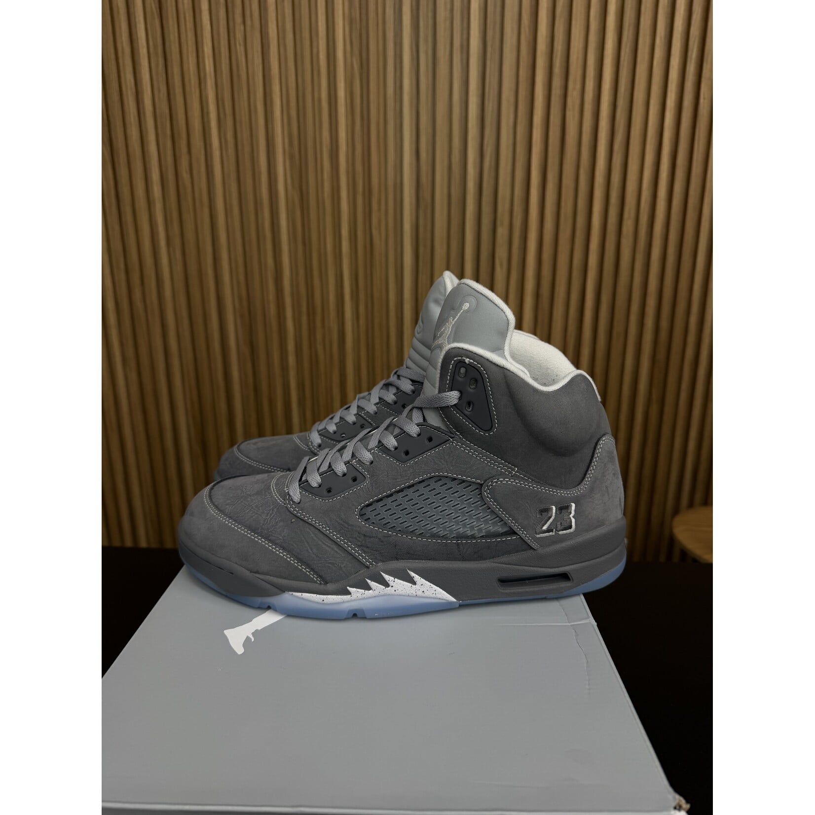 Jordan Jordan 5 Wolf Grey (2026) Size 13, PREOWNED
