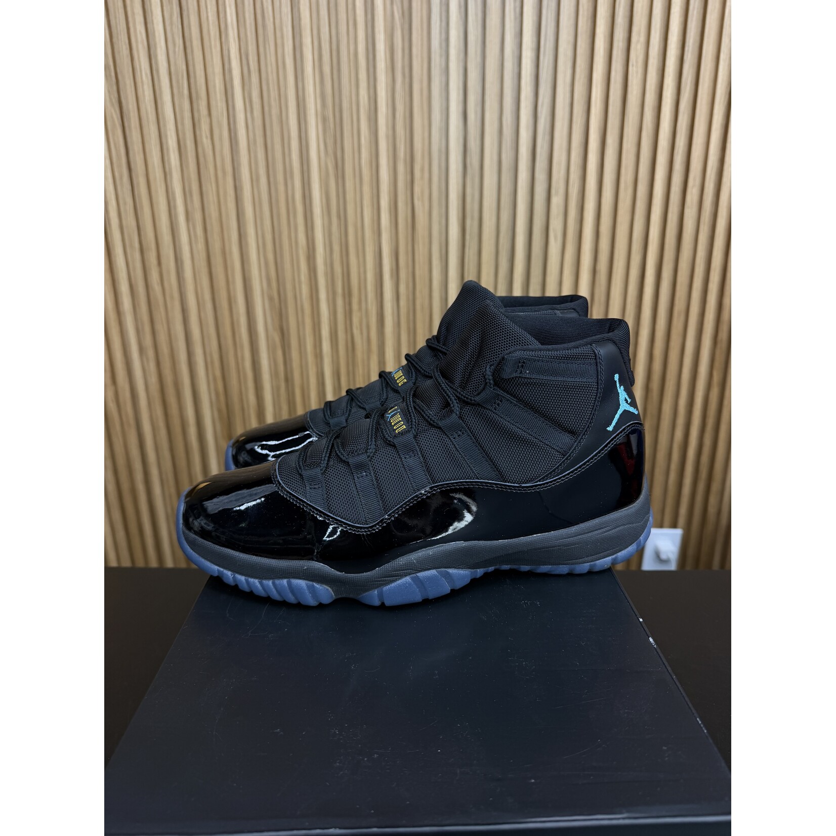 Jordan Jordan 11 Retro Gamma Blue (2025) Size 13, PREOWNED