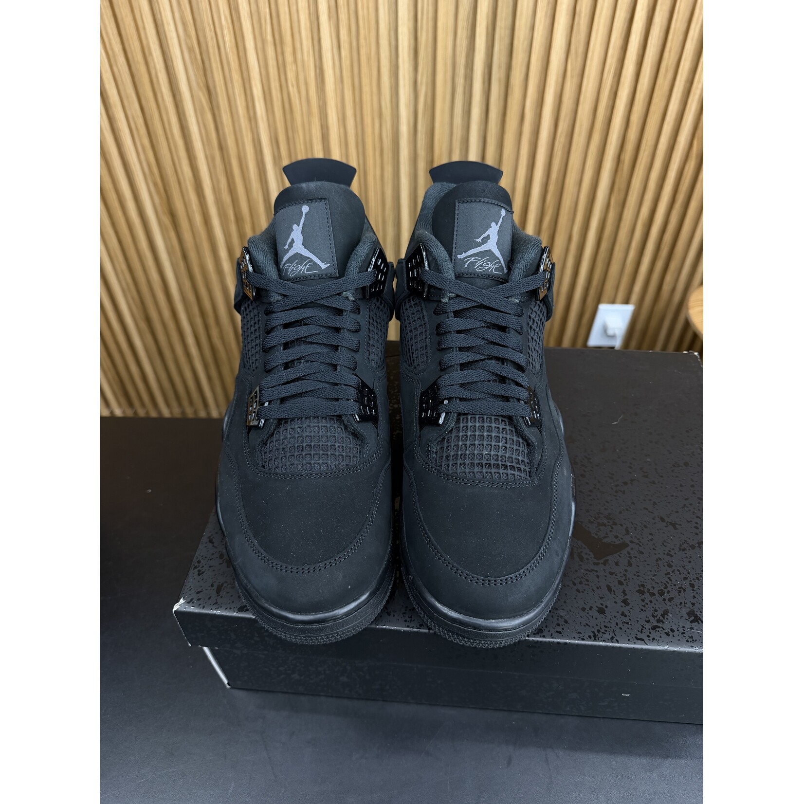 Jordan Jordan 4 Black Cat (2025) Size 13, PREOWNED
