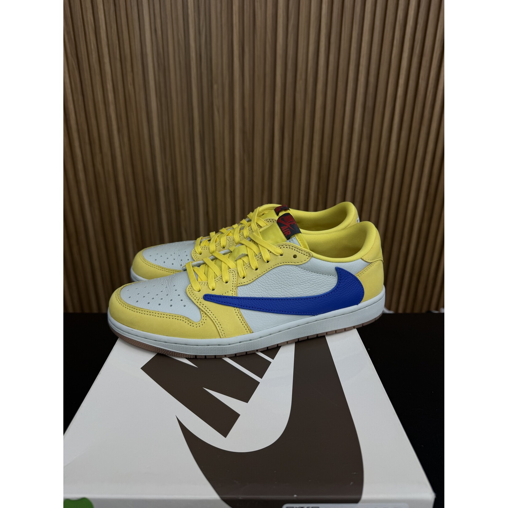 Jordan Jordan 1 Retro Low OG SP Travis Scott Canary (Women's) Size 11.5W, PREOWNED