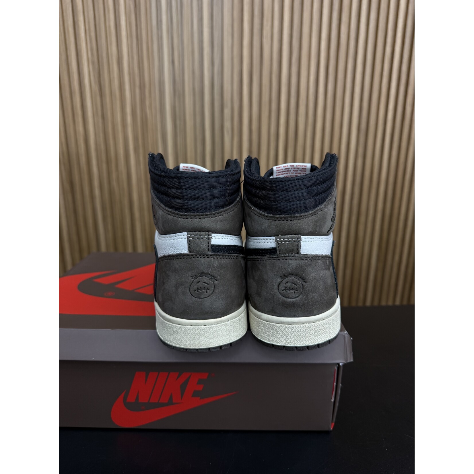 Jordan Jordan 1 Retro High OG SP Travis Scott Mocha Size 9.5, PREOWNED