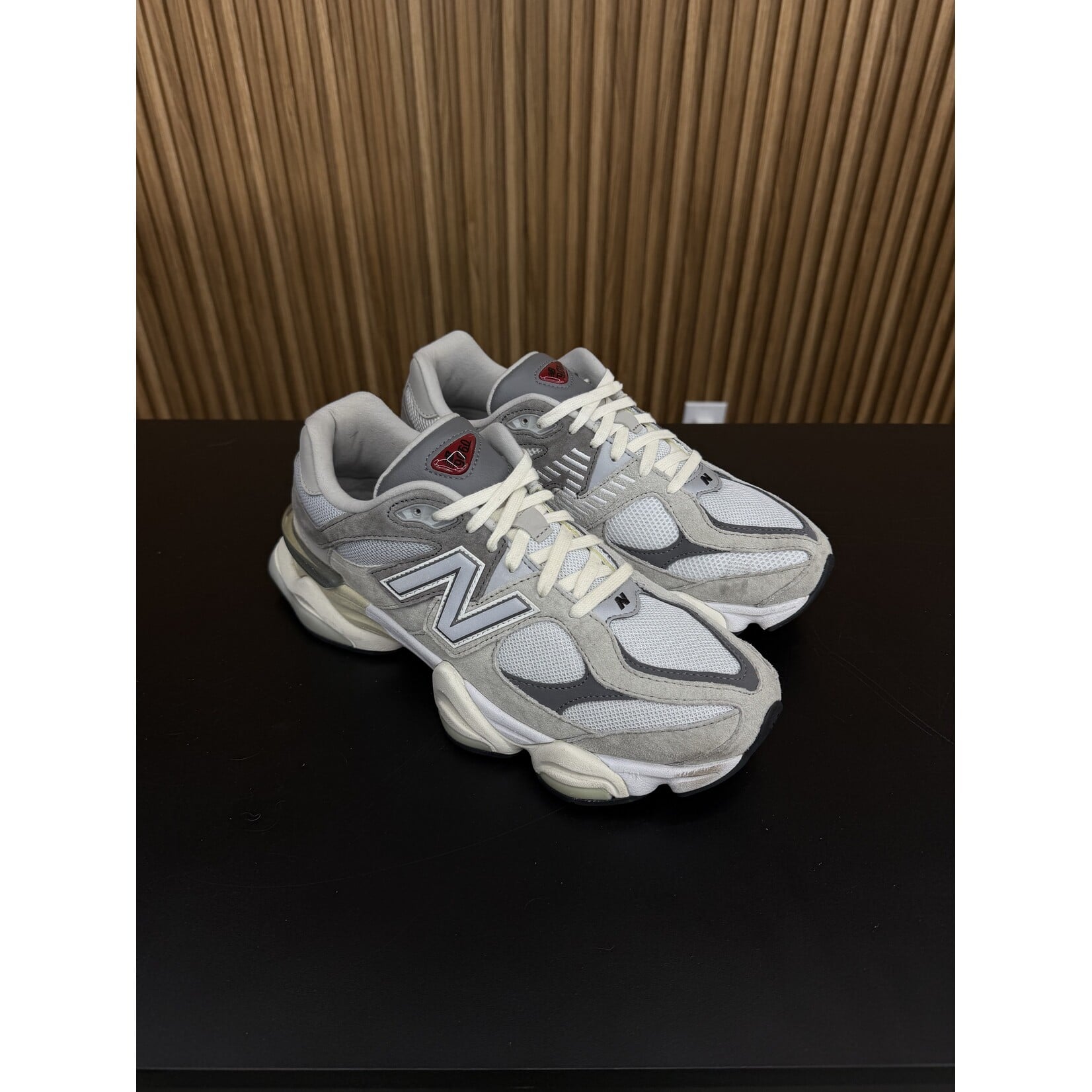 New Balance New Balance 9060 Rain Cloud Grey Size 11, PREOWNED