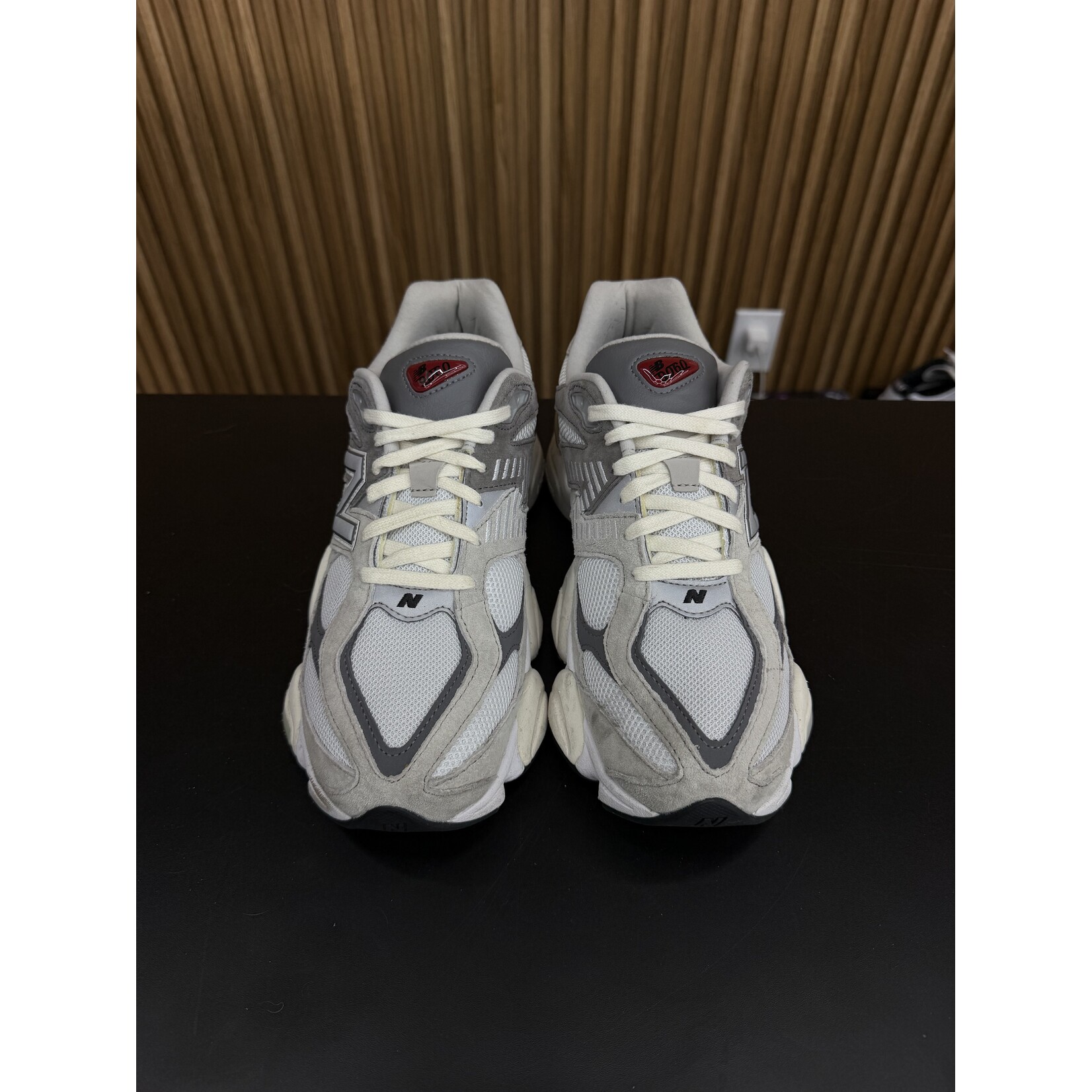 New Balance New Balance 9060 Rain Cloud Grey Size 11, PREOWNED