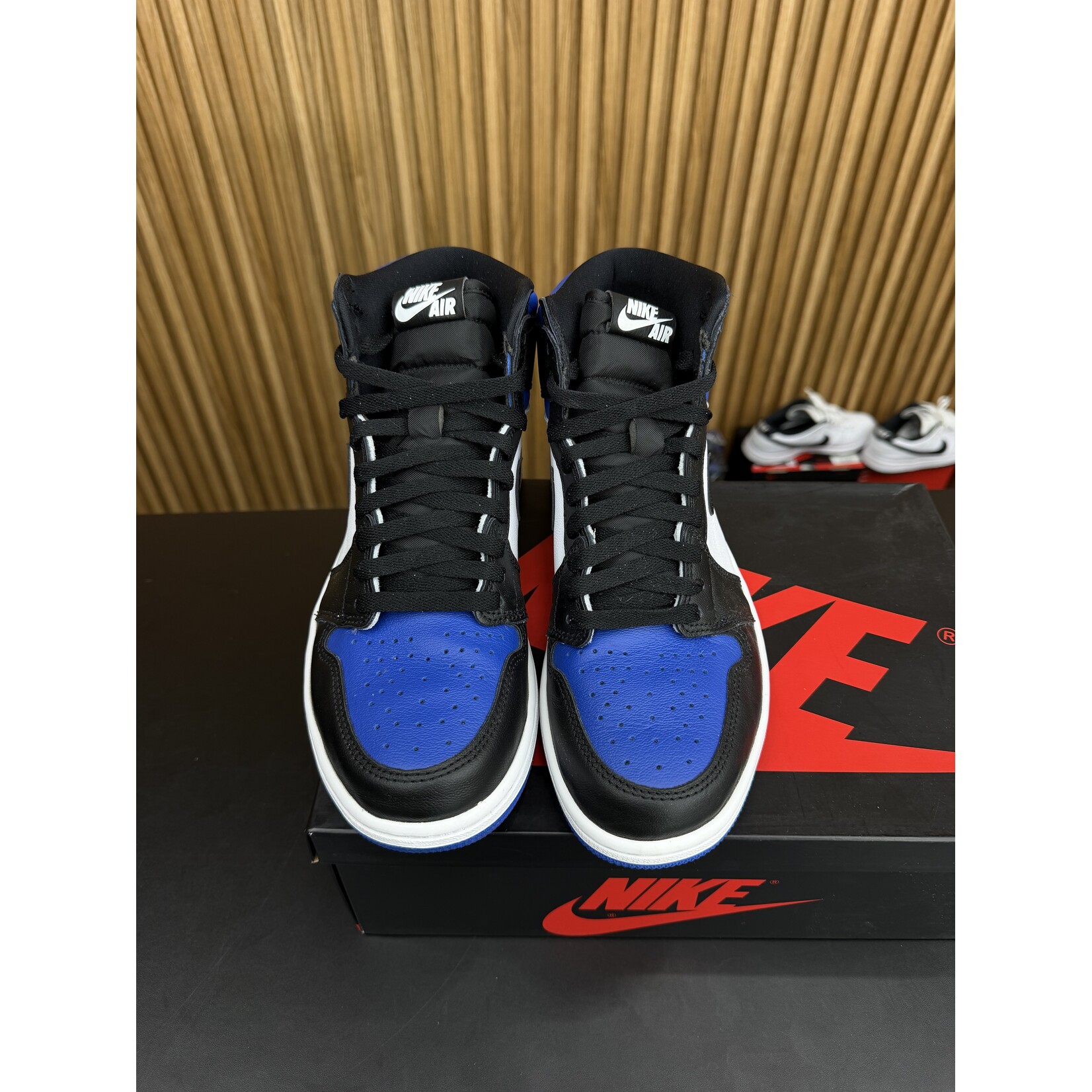 Jordan Jordan 1 Retro High Royal Toe Size 8.5, PREOWNED