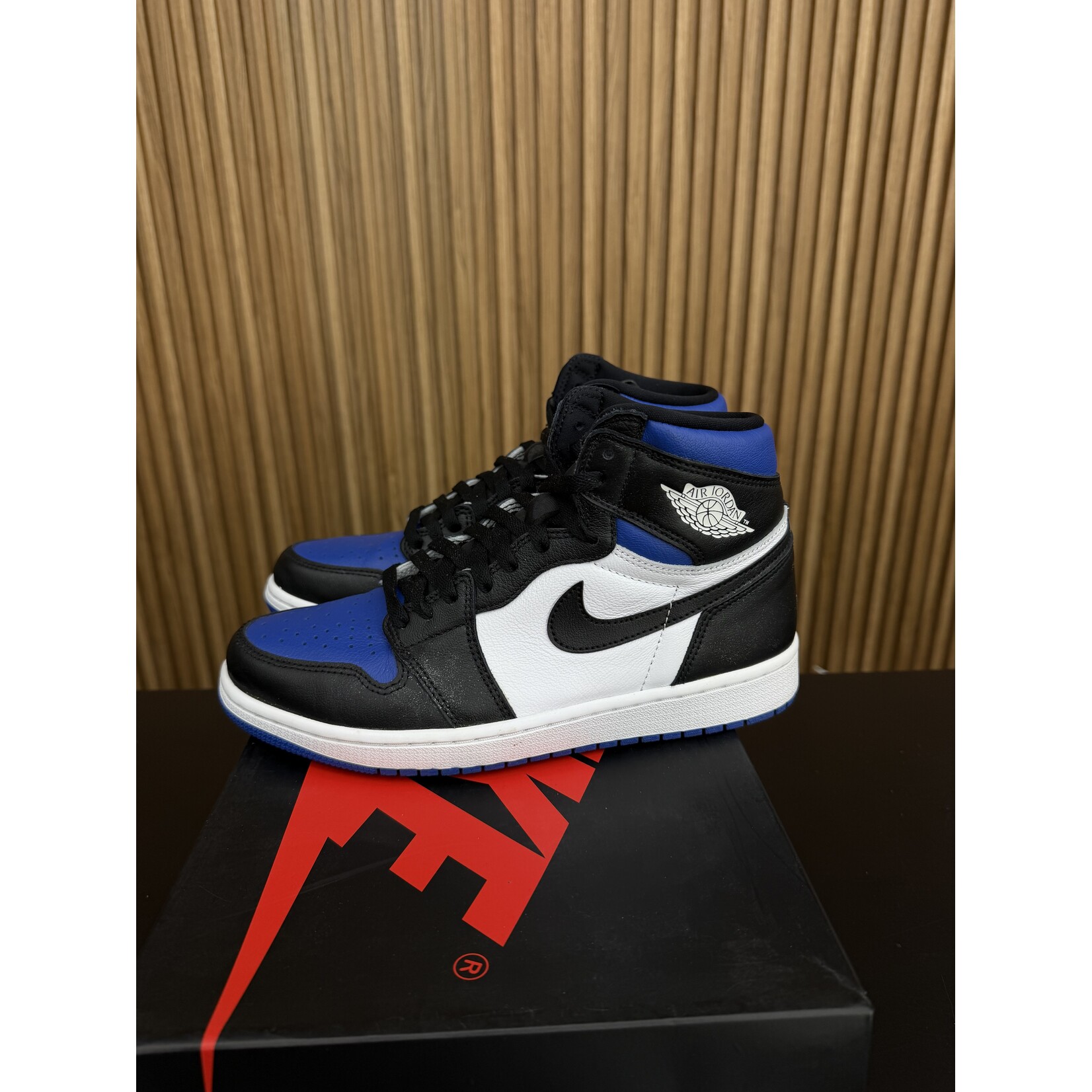 Jordan Jordan 1 Retro High Royal Toe Size 8.5, PREOWNED