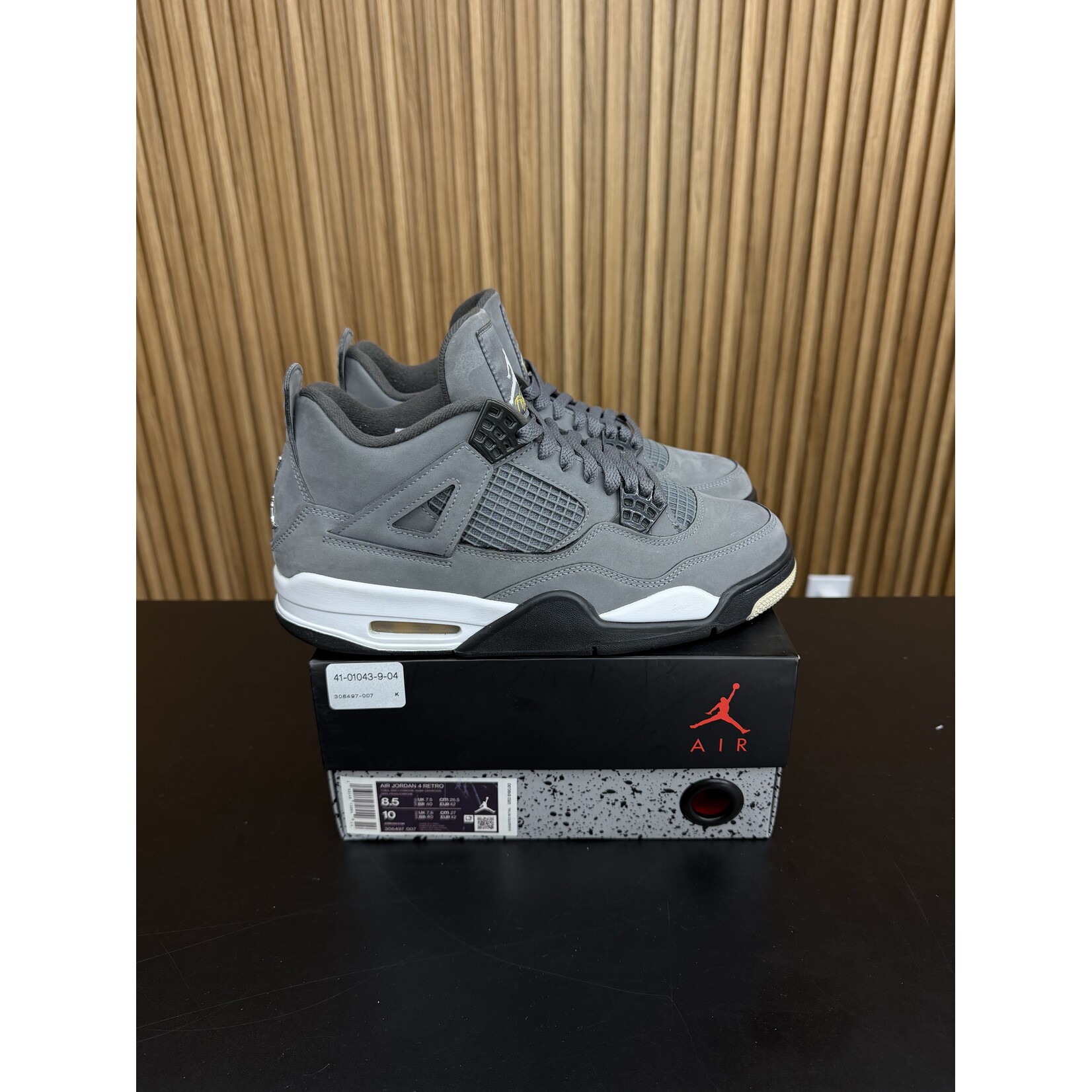 Jordan Jordan 4 Retro Cool Grey (2019) Size 8.5, PREOWNED