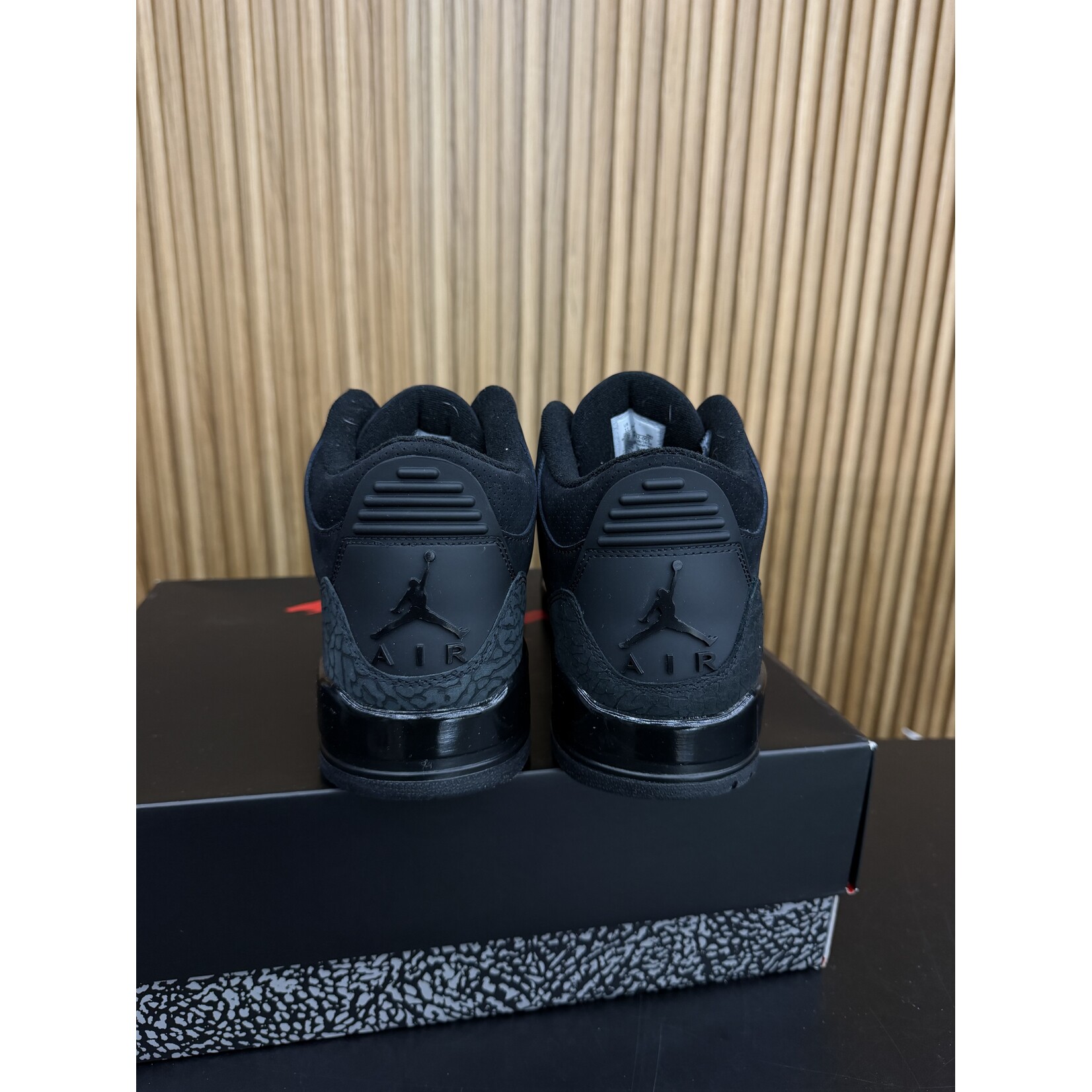 Jordan Jordan 3 Retro Black Cat (2025) Size 11, PREOWNED