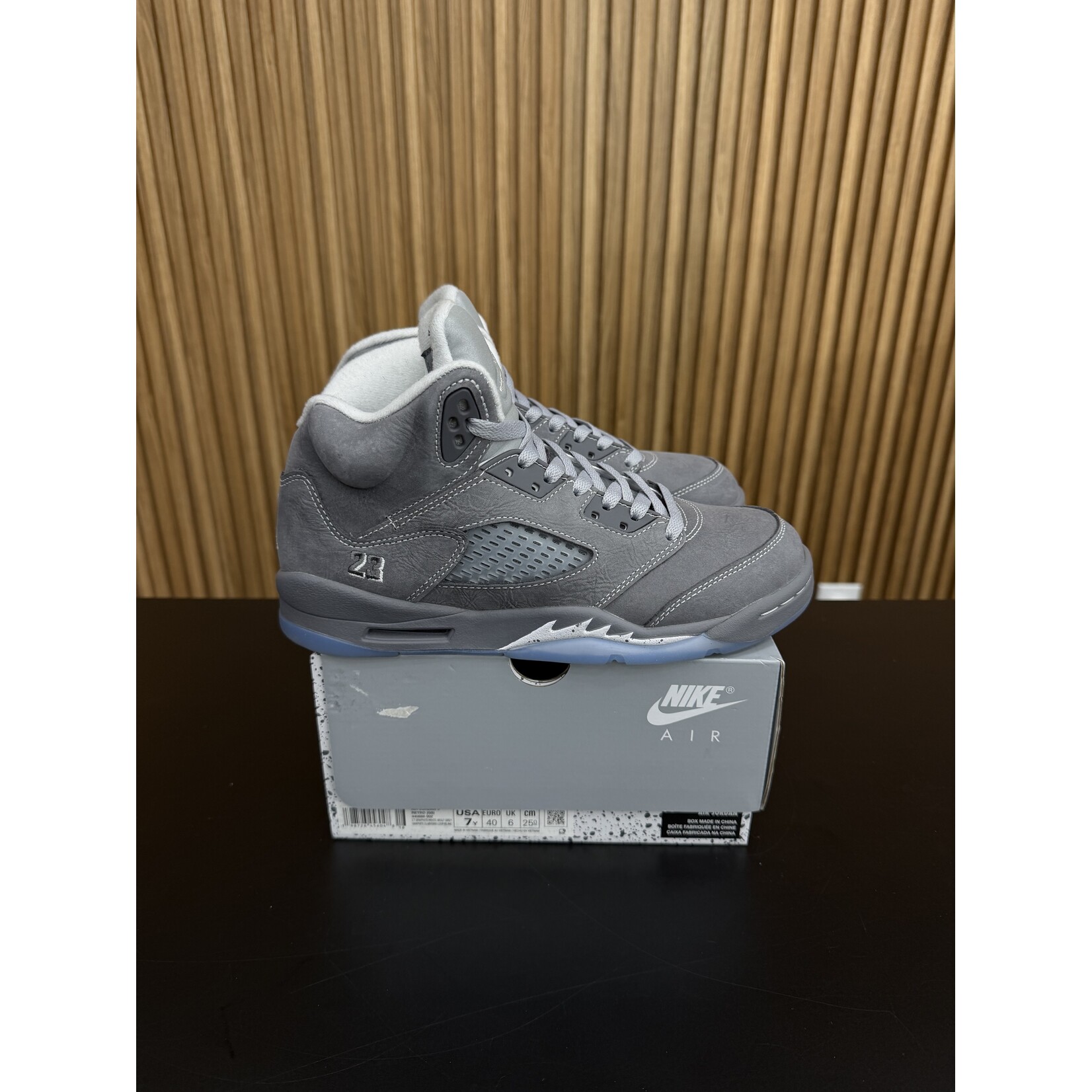 Jordan Jordan 5 Retro Wolf Grey (2026) (GS) Size 7, PREOWNED